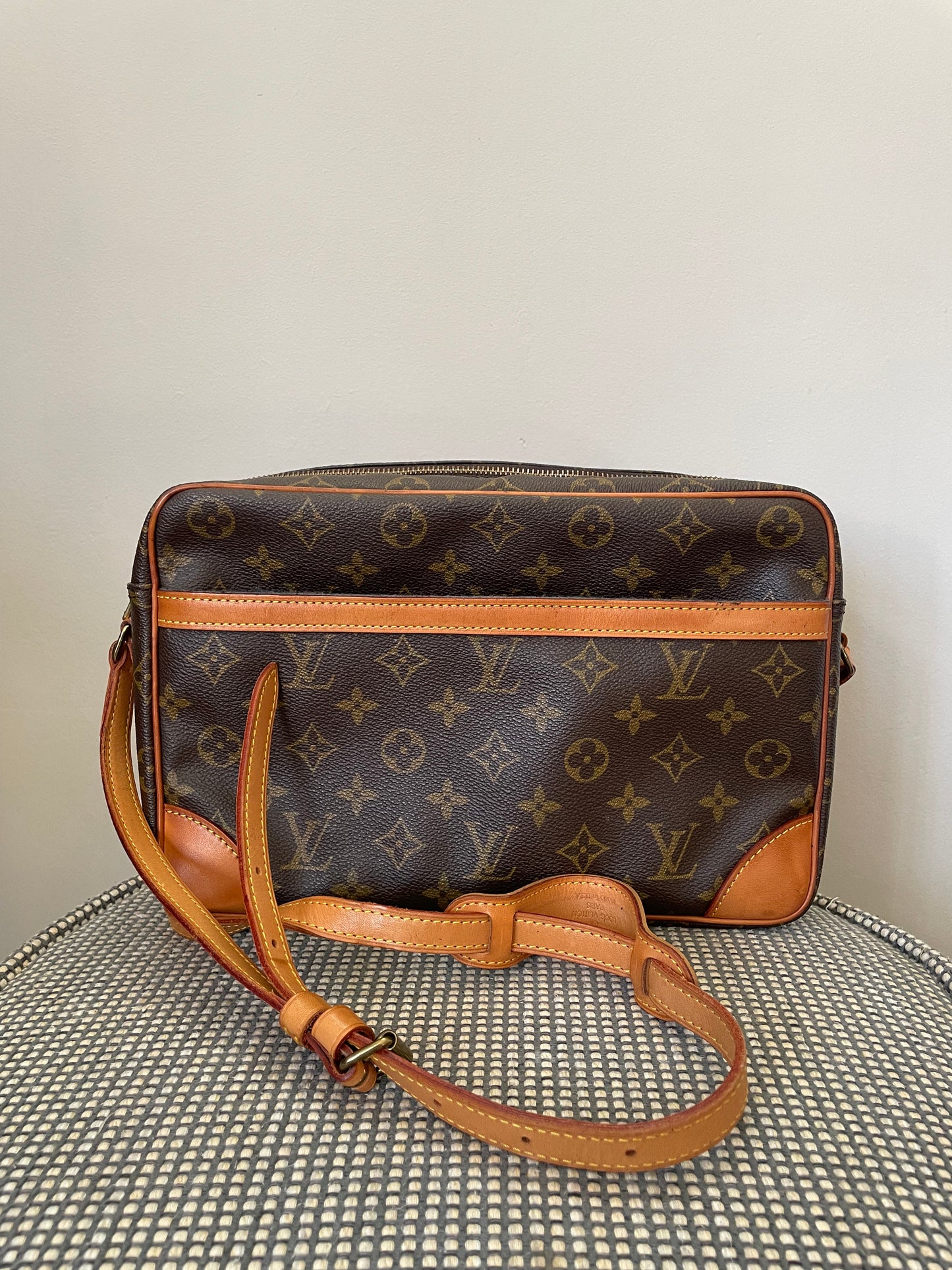 Preloved Vintage Louis Vuitton Canvas Trocadero Bag