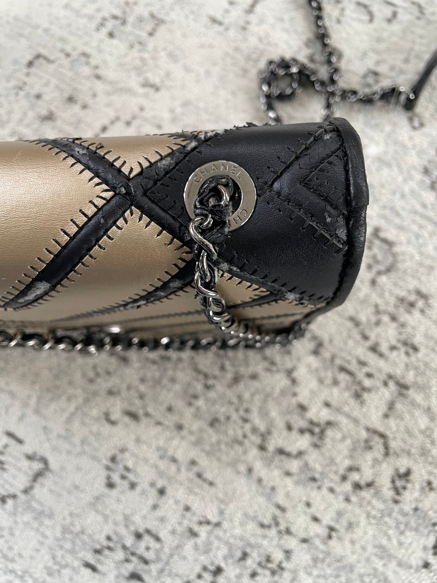 Preloved Chanel Lambskin Grosgrain Chevron
Quilted Couture Flap, Small