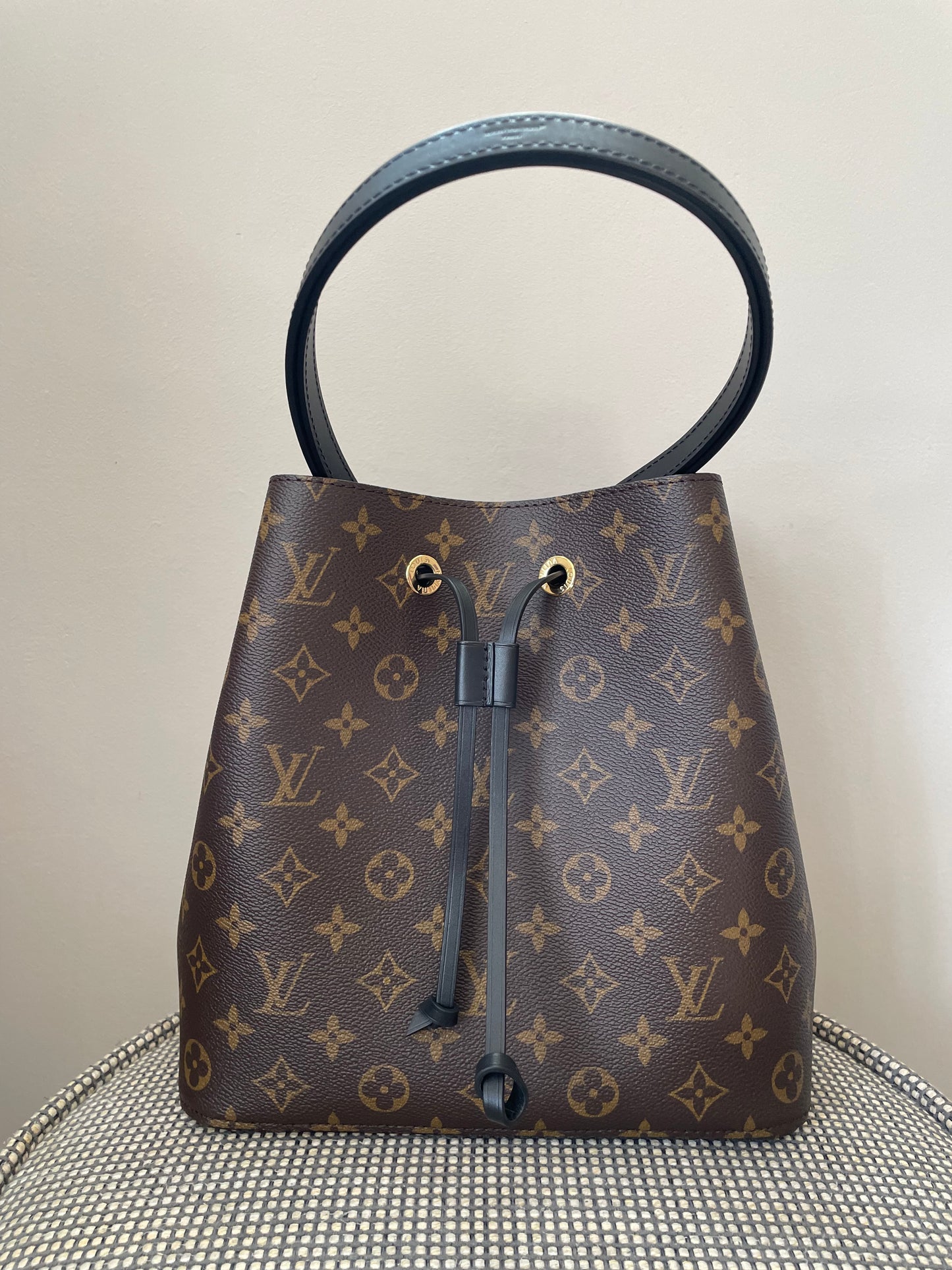 Preloved Louis Vuitton NeoNoe Bucket Bag