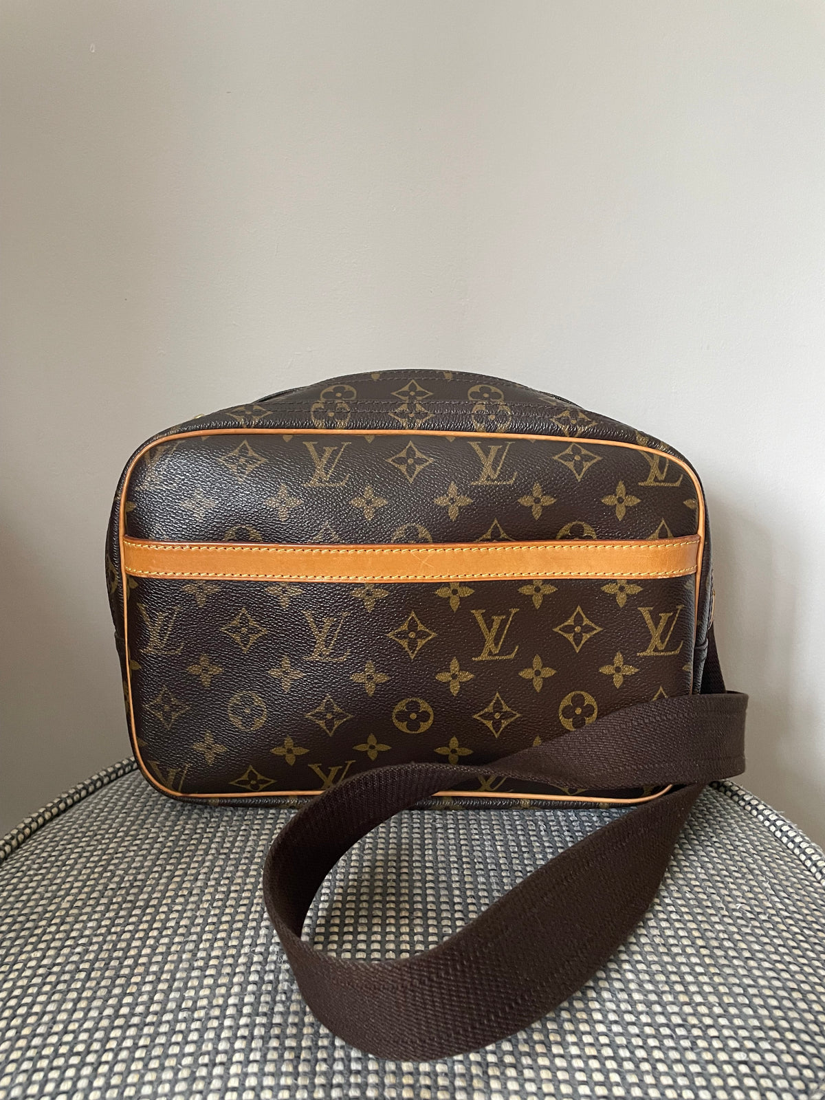 Preloved,  Louis Vuitton Reporter Shoulder Bag, PM