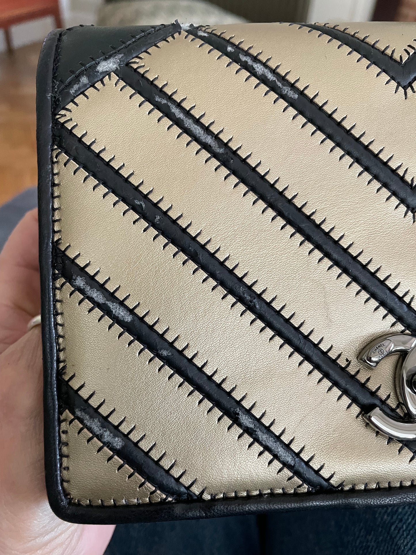 Preloved Chanel Lambskin Grosgrain Chevron
Quilted Couture Flap, Small
