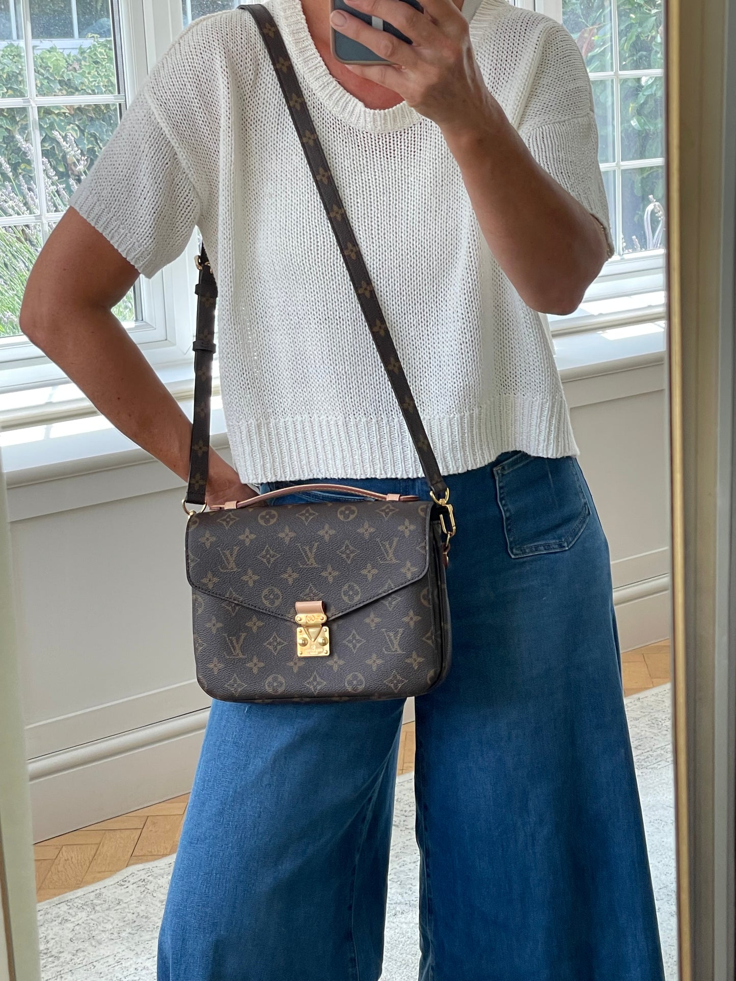 Preloved Louis Vuitton Pochette Metis Crossbody Bag