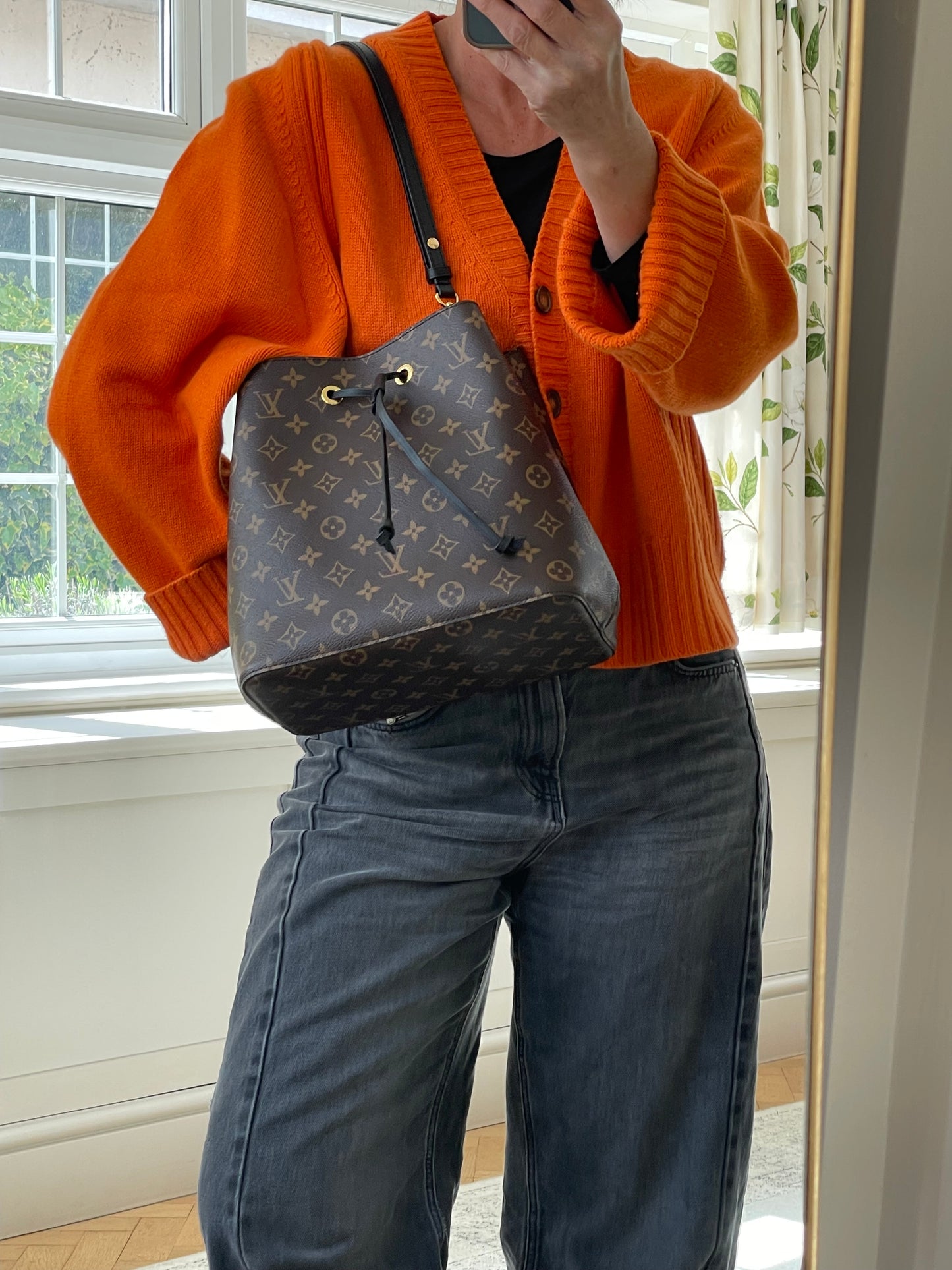 Preloved Louis Vuitton NeoNoe bag