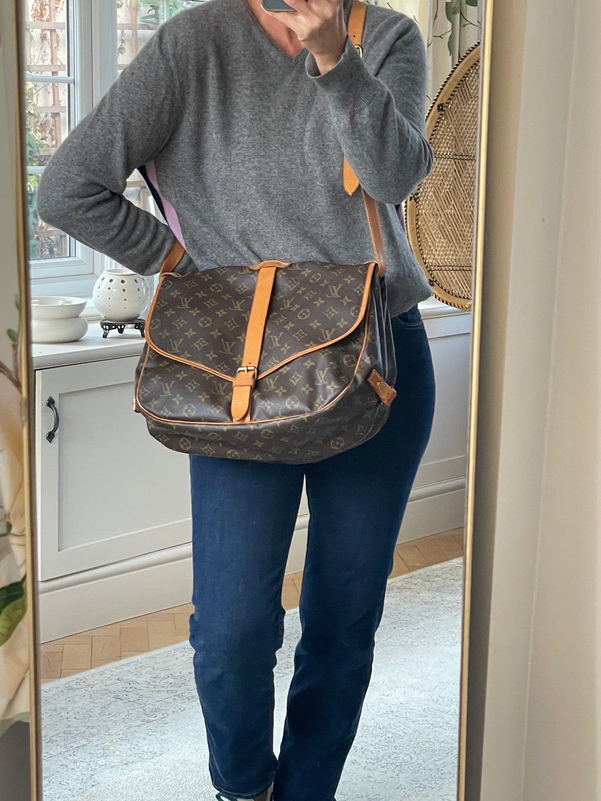 Preloved Vintage Louis Vuitton Saumur 35 Messenger Bag, large