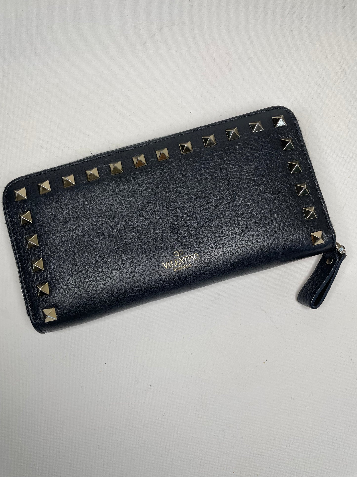 Preloved Valentino Garavani Rockstud Long Wallet