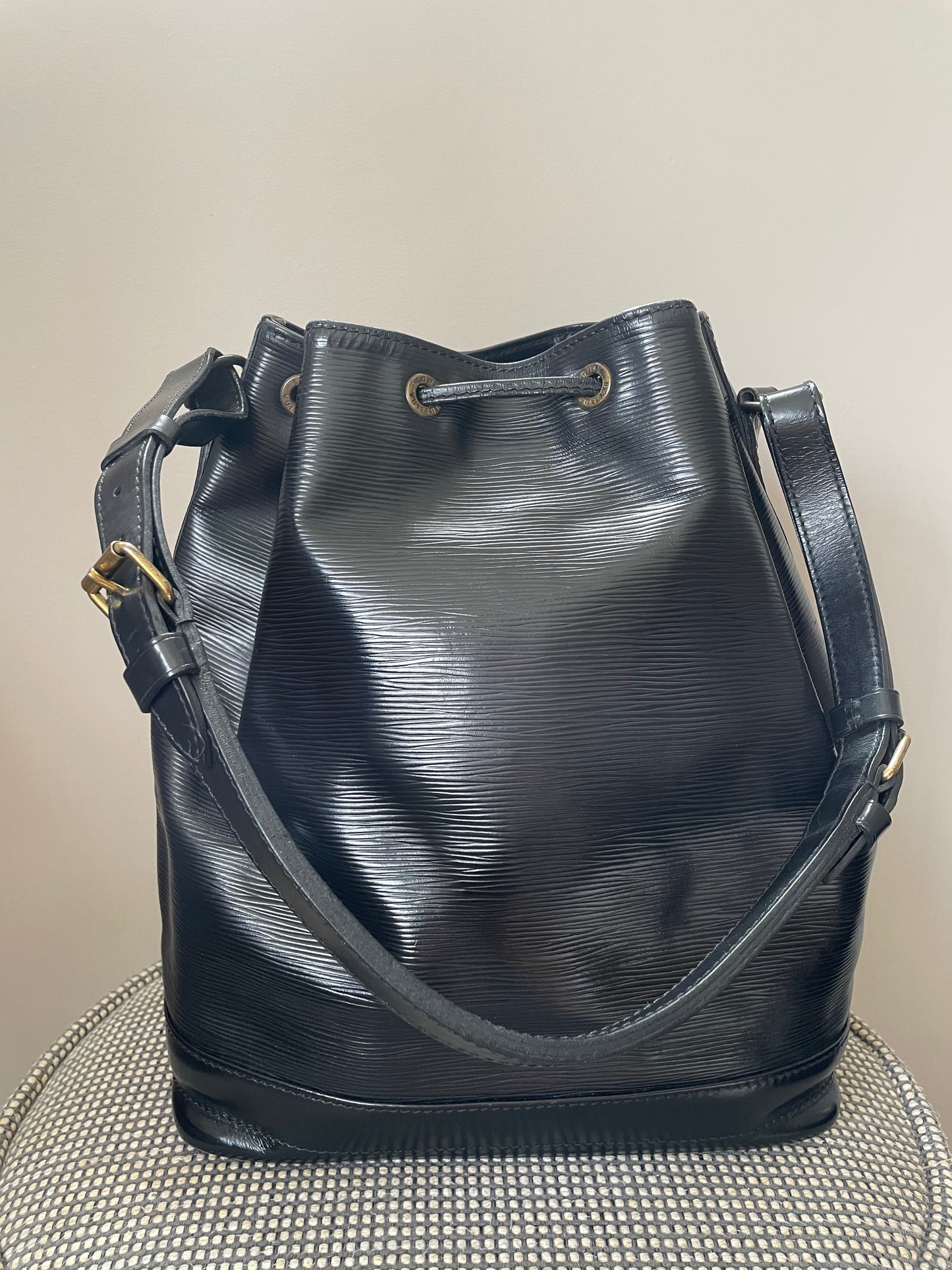 Preloved, Vintage Louis Vuitton Noe Bucket Bag, Large