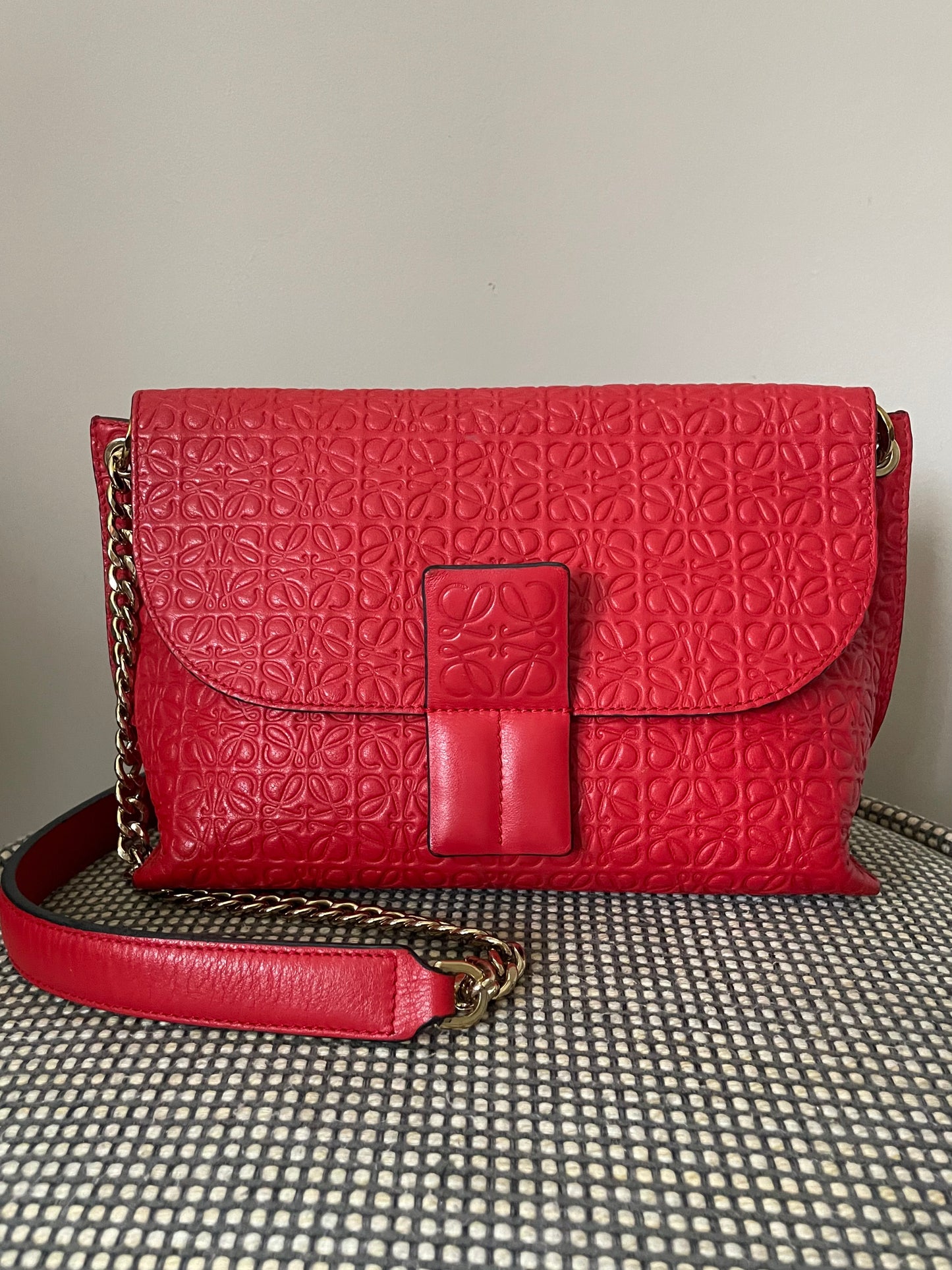 Preloved Loewe Avenue Embossed Shoulder Bag