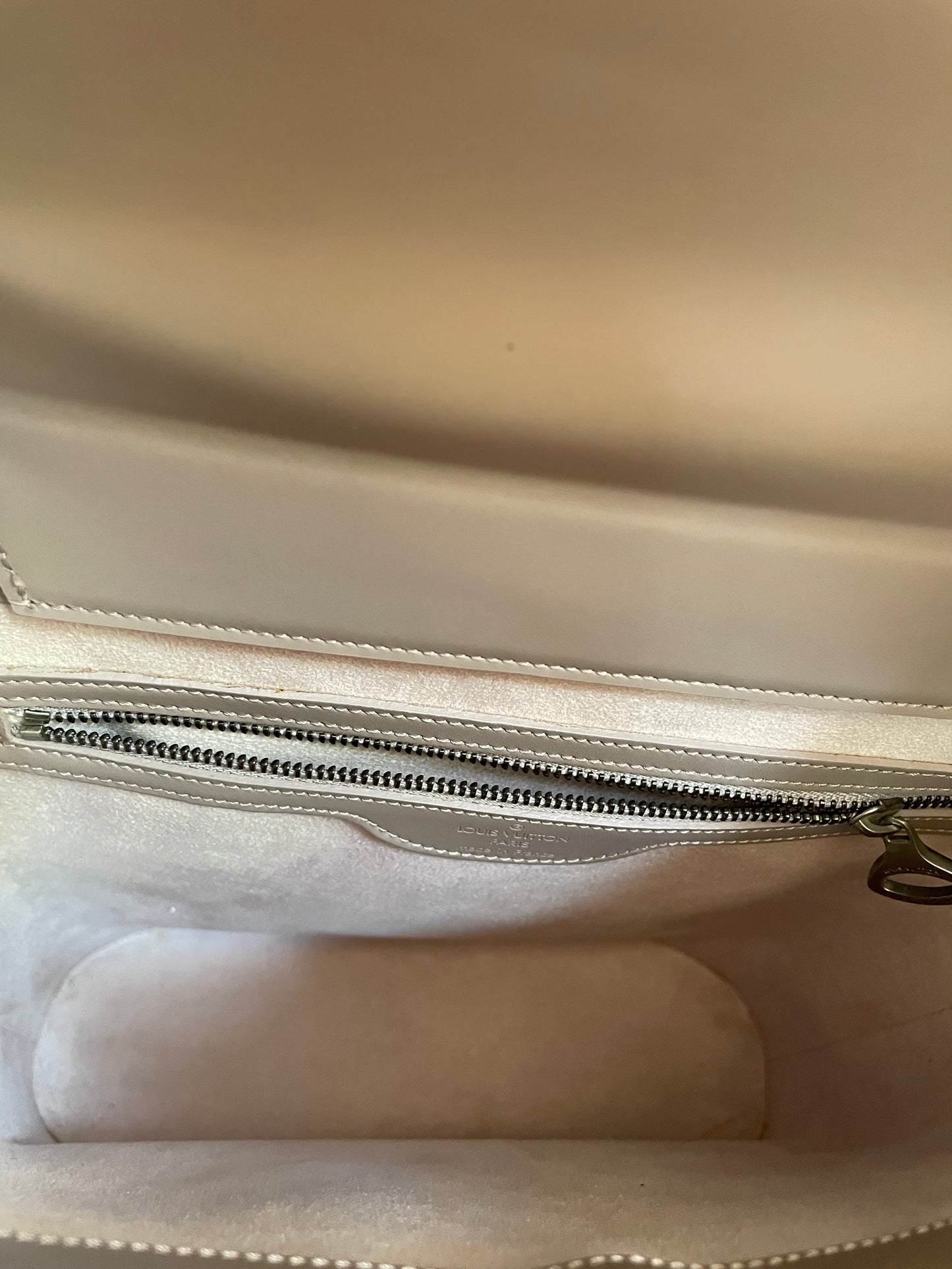 Preloved Vintage Louis Vuitton Epi Leather  Verseau Bucket Bag