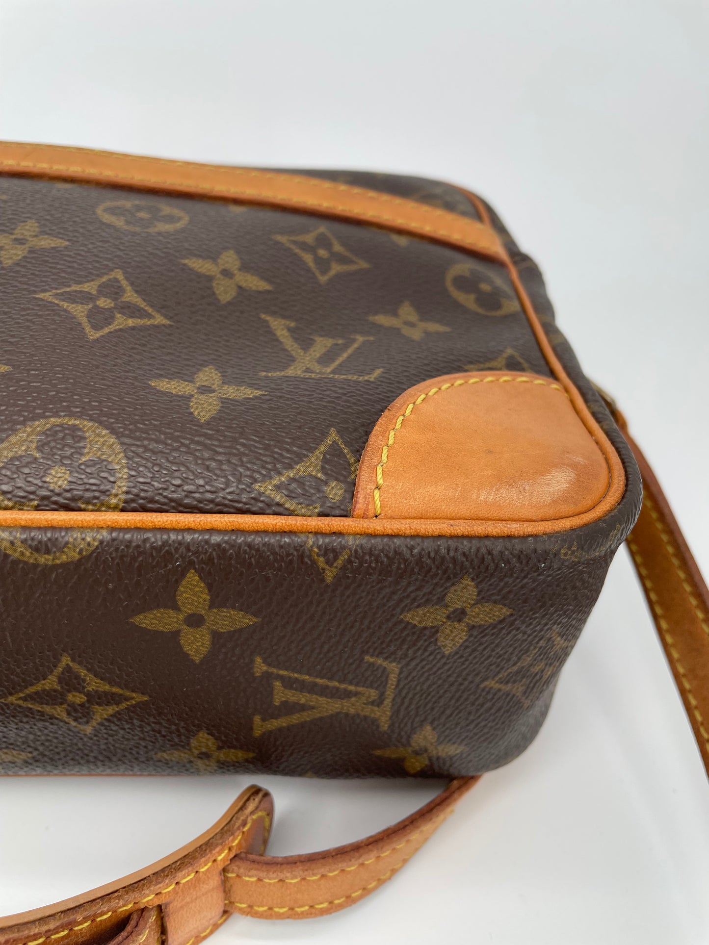 Preloved Vintage Louis Vuitton Canvas Trocadero Bag