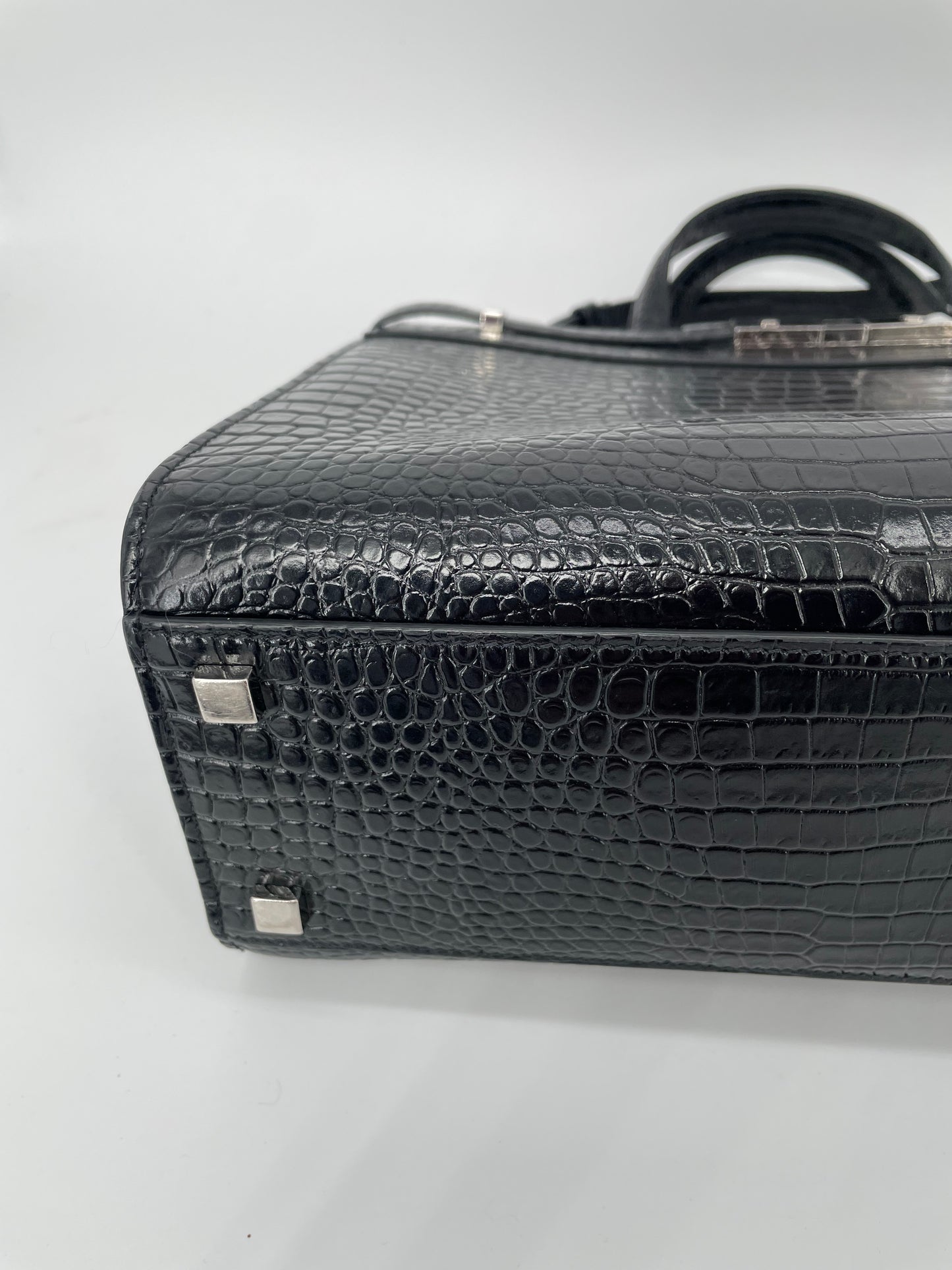 Preloved Saint Laurent Manhattan Tote Bag with Long Strap