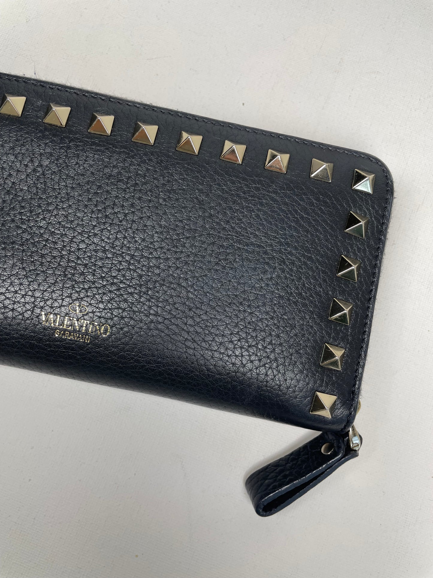 Preloved Valentino Garavani Rockstud Long Wallet