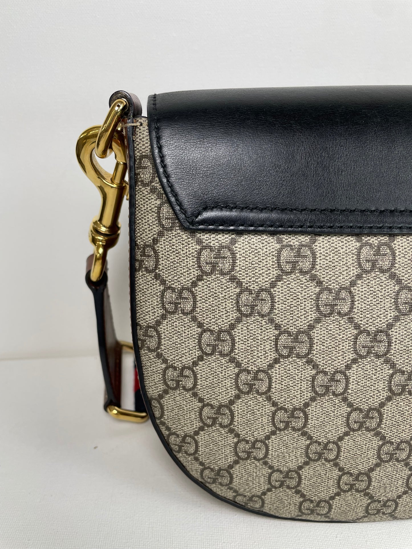 Preloved Gucci GG Supreme Monogram Saddle Lock Messenger Shoulder Bag, Small
