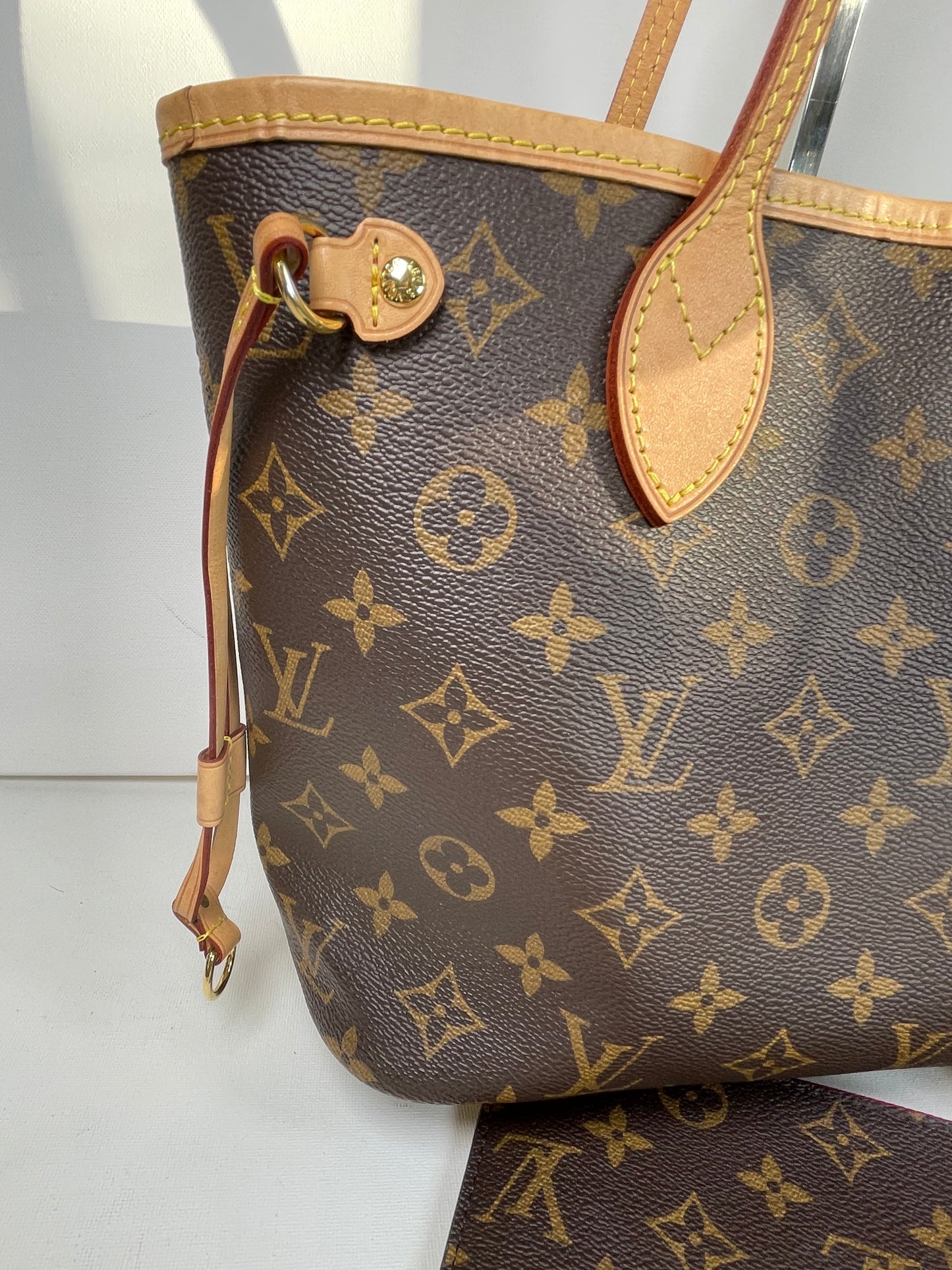 Preloved Louis Vuitton Neverfull Tote Bag, PM