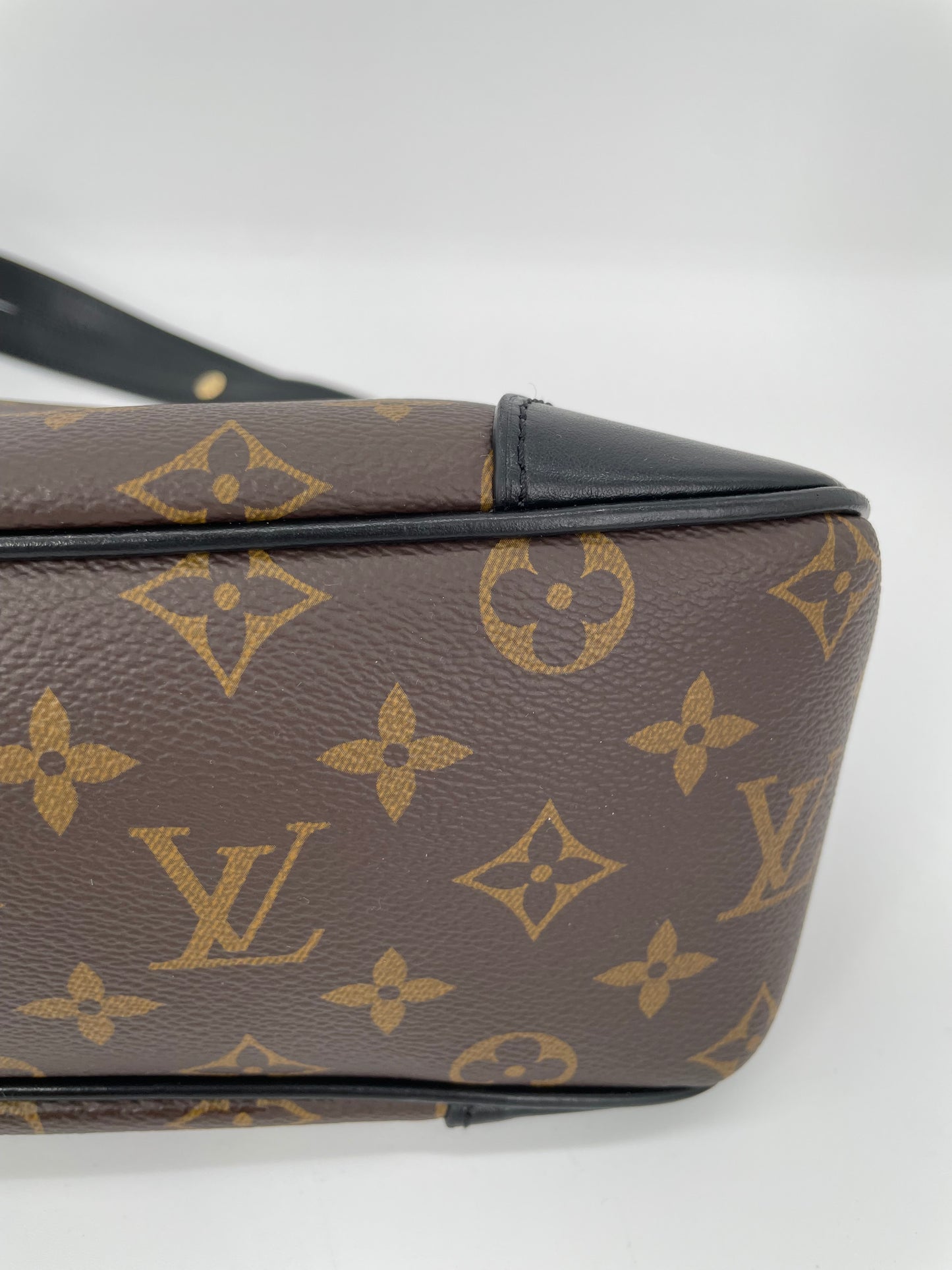 Preloved Louis Vuitton Boulogne NM PM Shoulder Bag