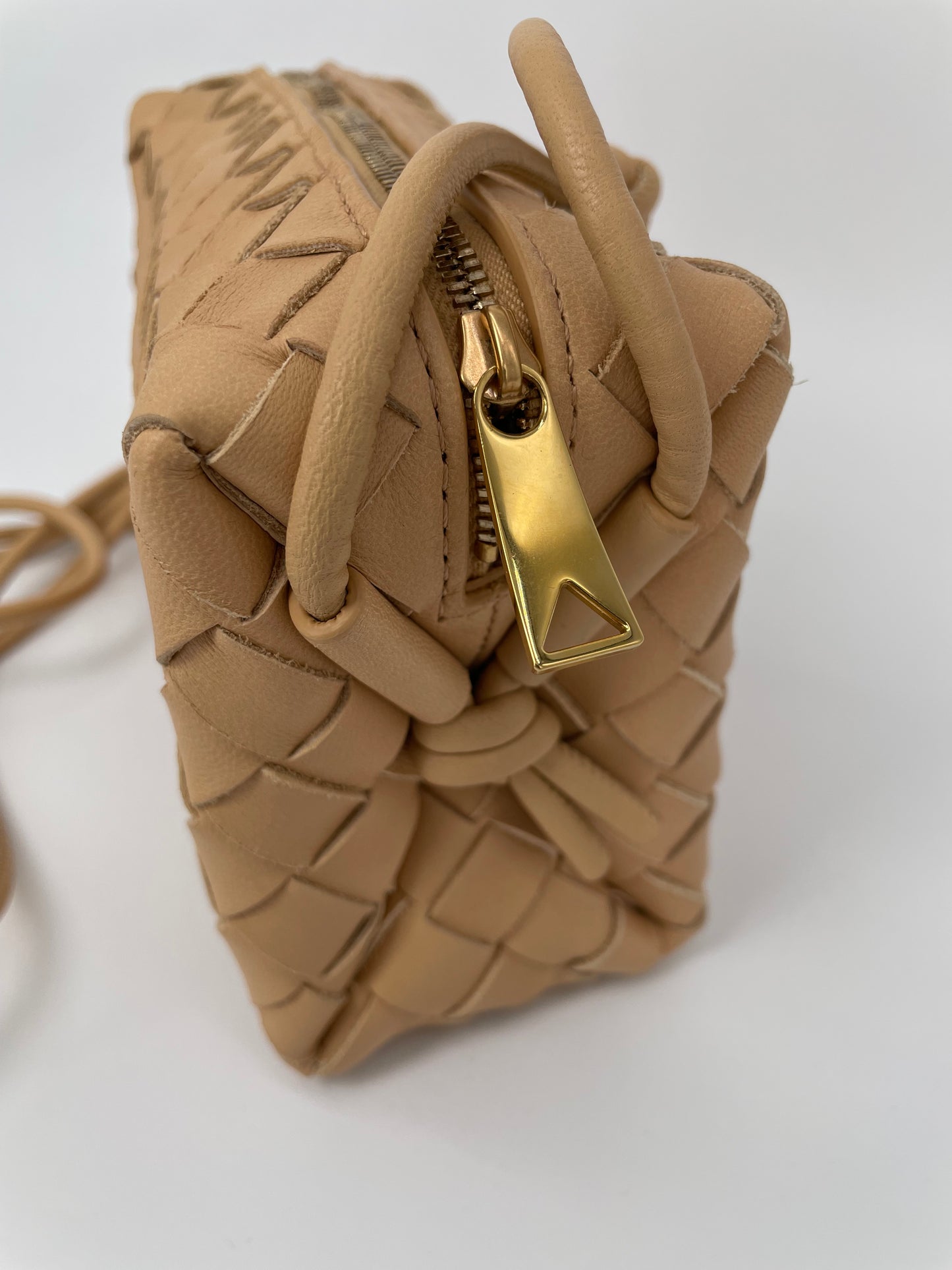 Preloved Bottega Veneta Loop Camera Bag, Mini