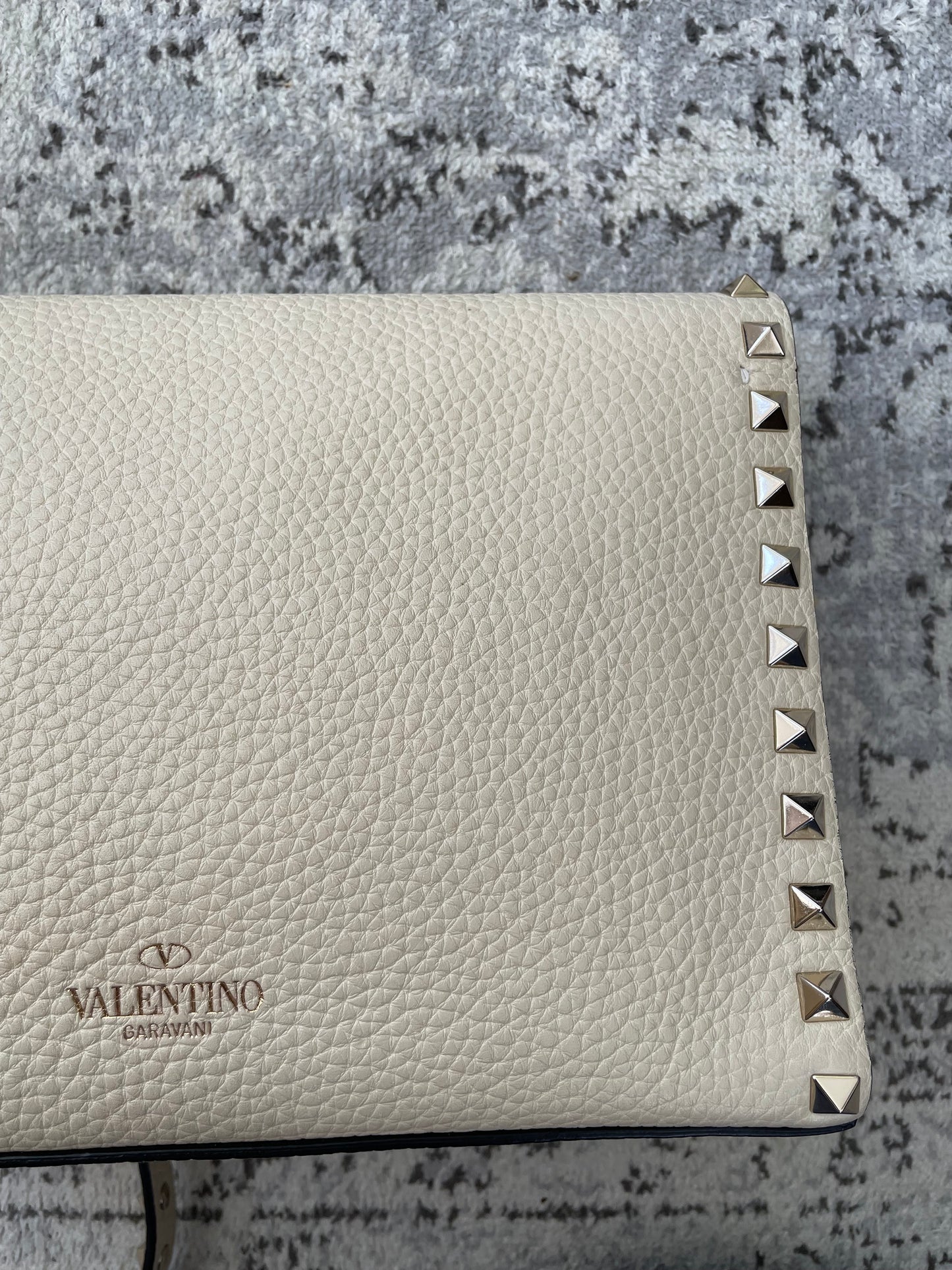 Preloved Valentino Garavani Rockstud Soft Shoulder Bag, Medium