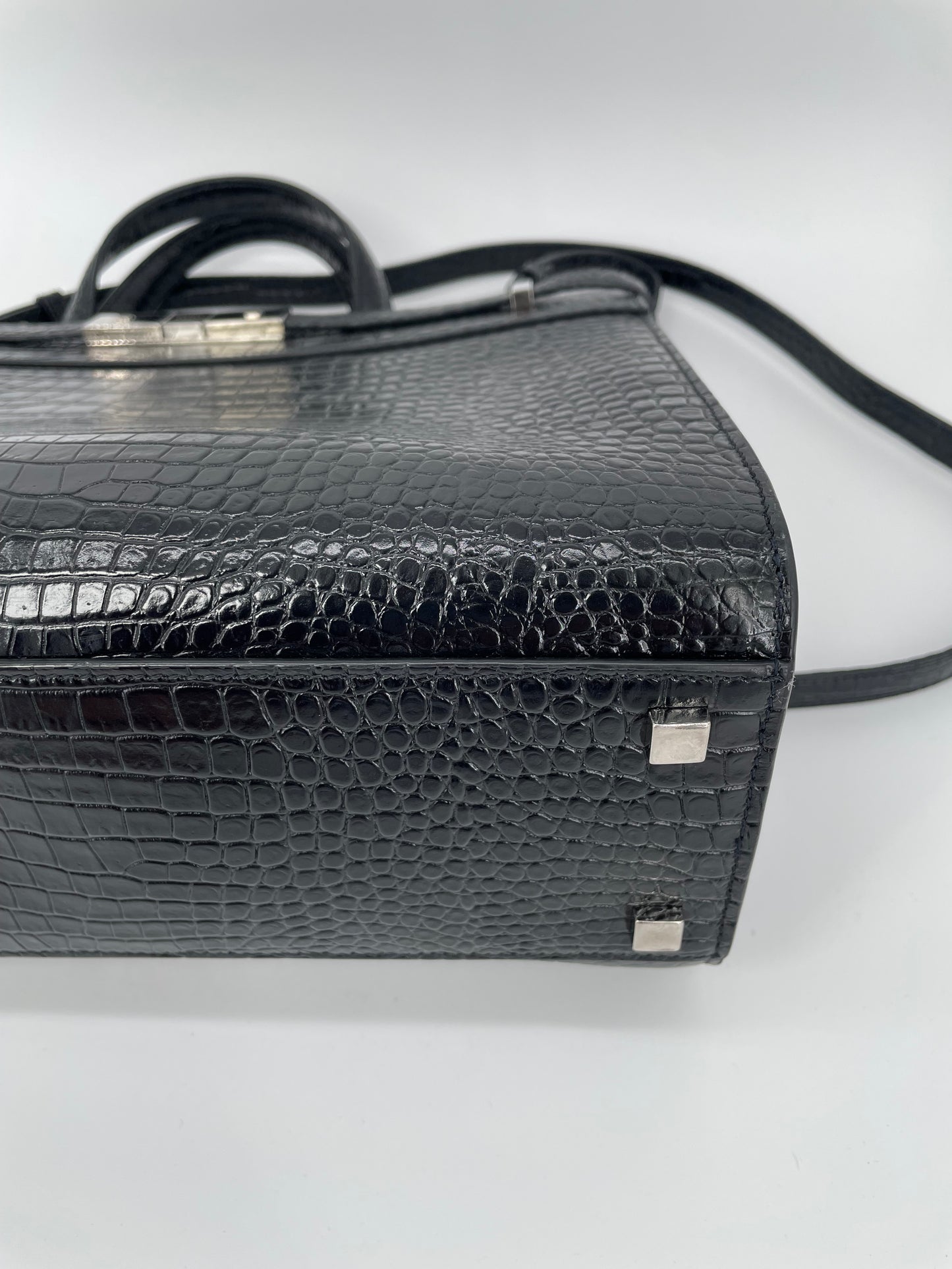 Preloved Saint Laurent Manhattan Tote Bag with Long Strap