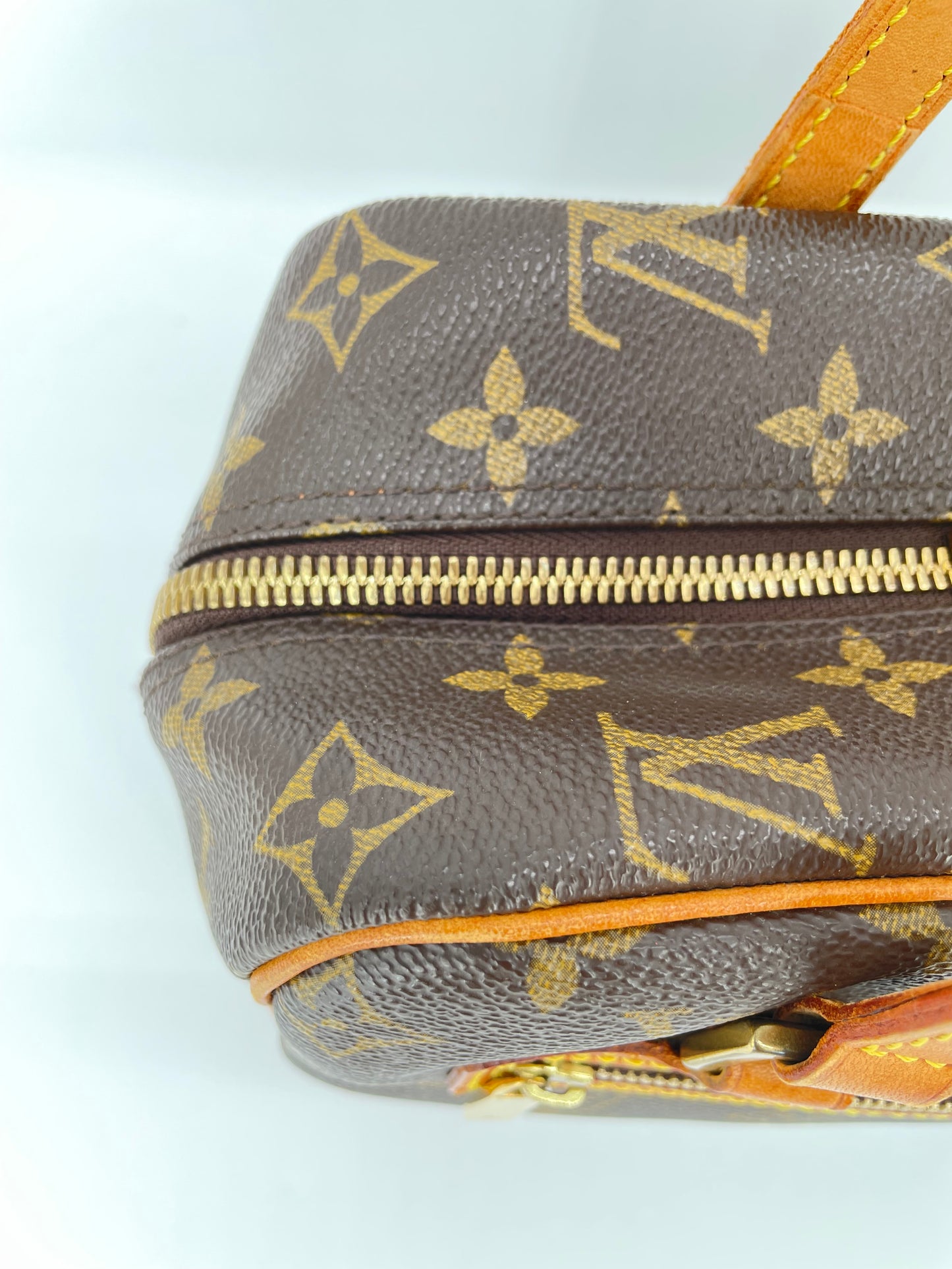 Preloved Louis Vuitton Cite Shoulder Bag, MM