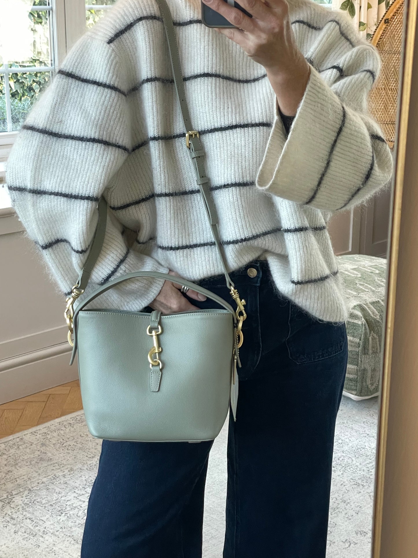 Preloved Moncrief Oaklyn bucket bag