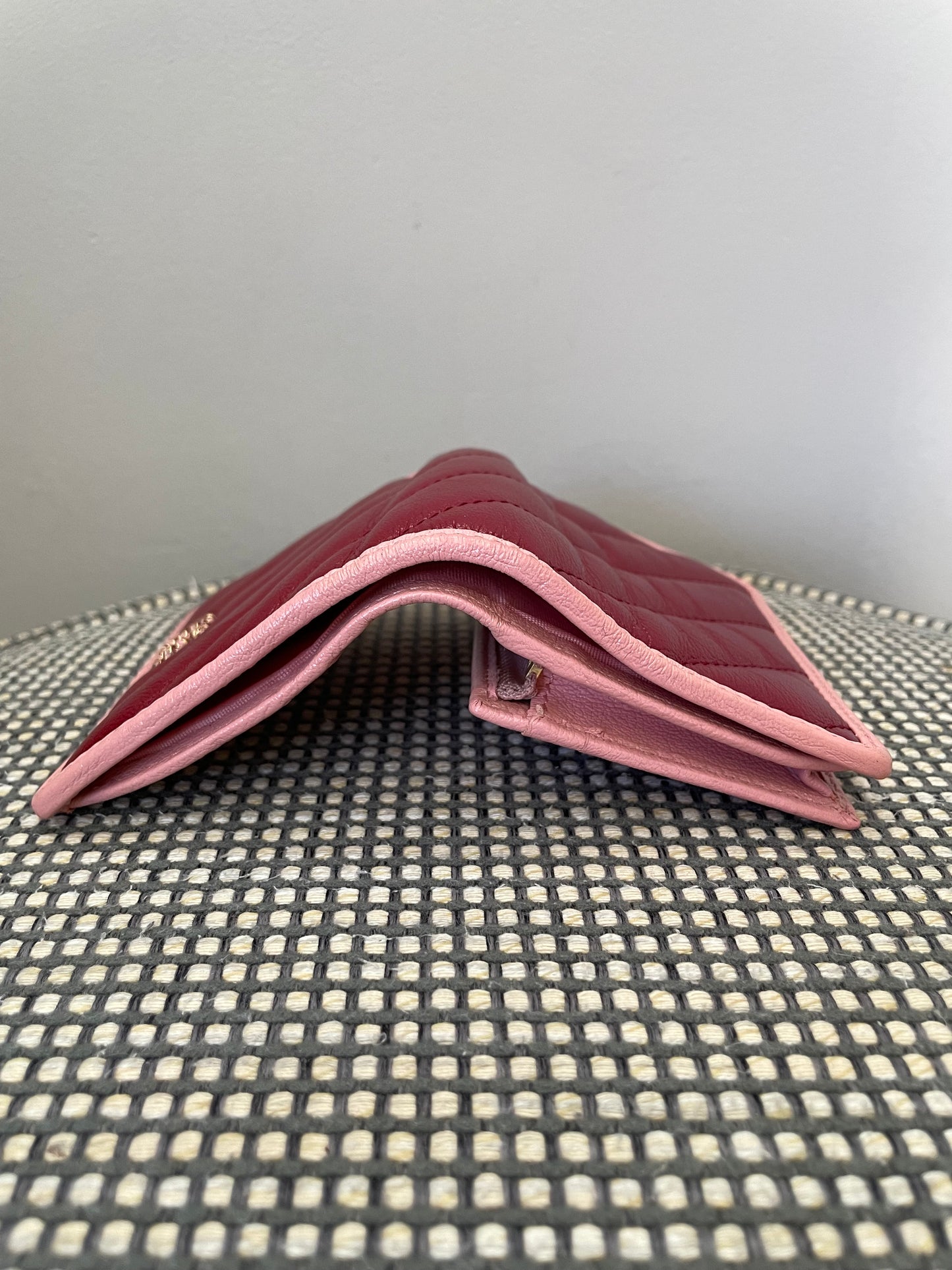 Preloved Gucci Matelasse Diagonal Torchon GG Marmont Card Wallet
