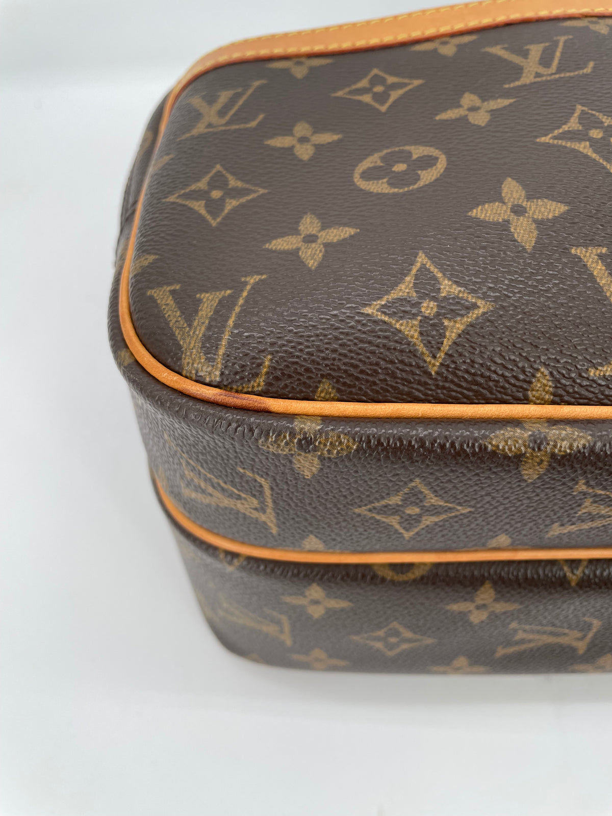 Preloved,  Louis Vuitton Reporter Shoulder Bag, PM