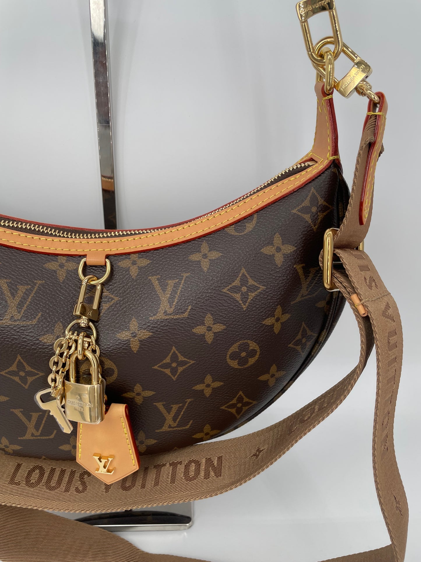 Preloved Louis Vuitton Looping Monogram Two Way Bag
