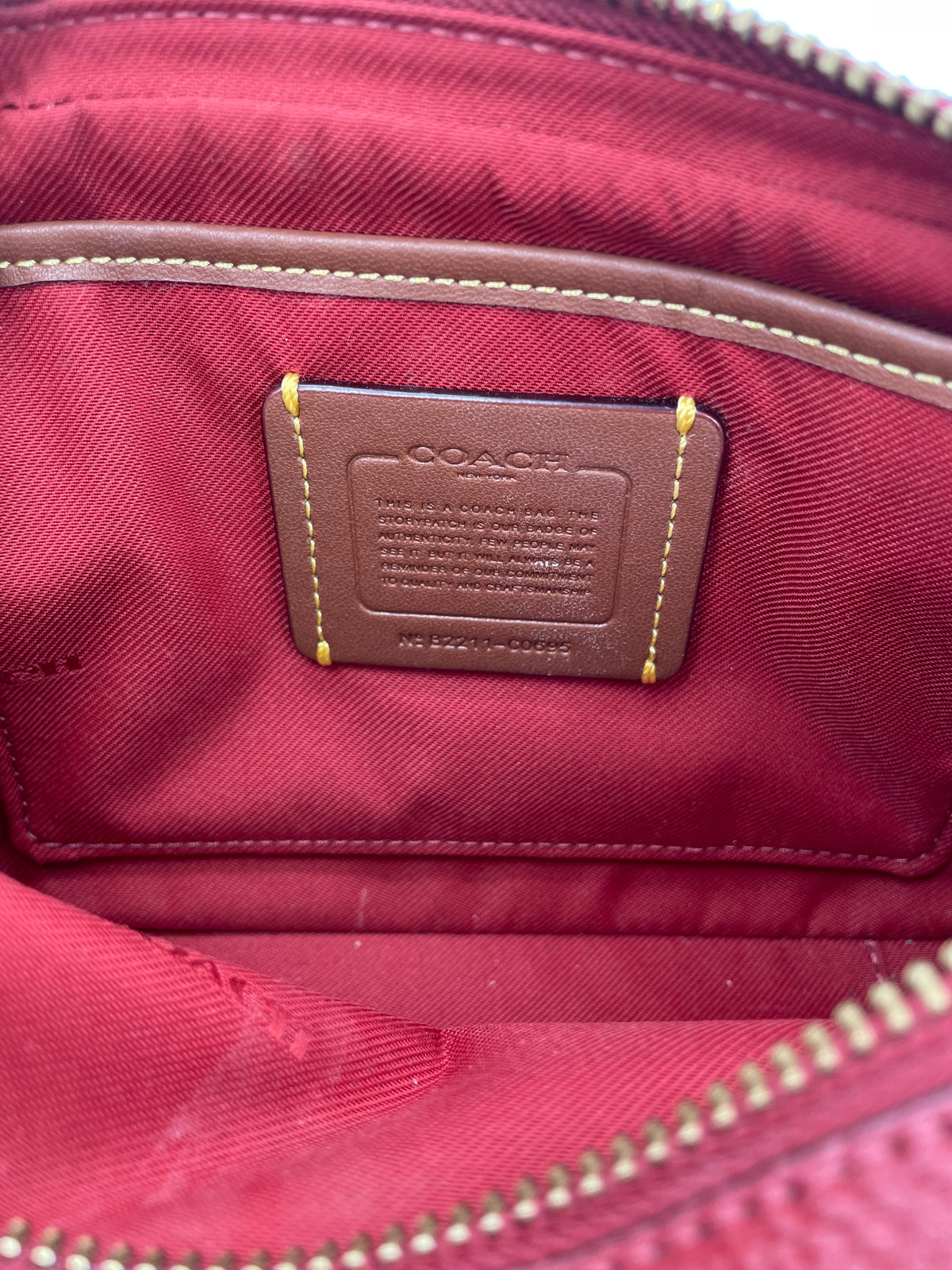 Preloved Coach Willow Camera Bag