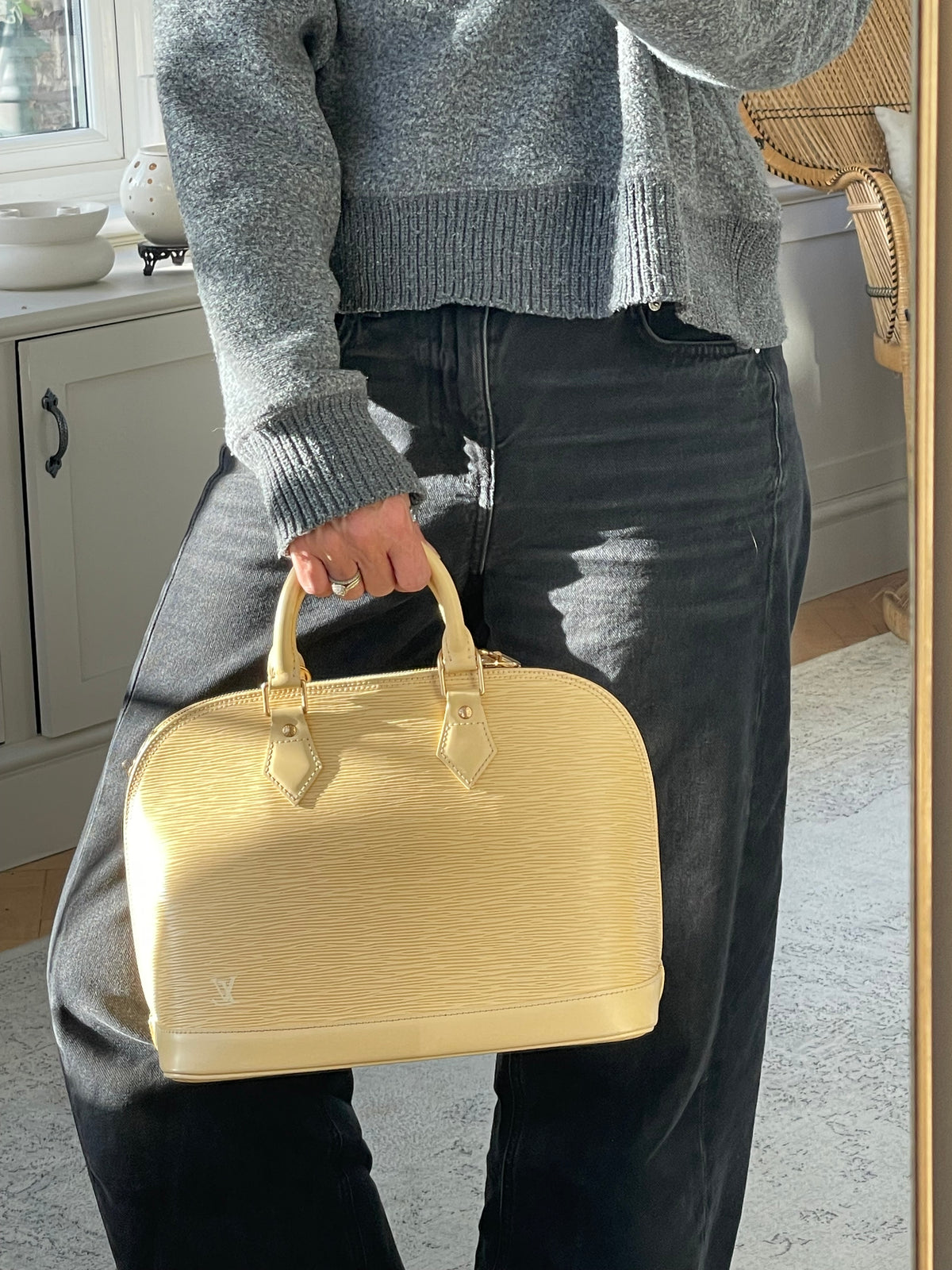 Preloved Louis Vuitton Alma Epi Bag, PM