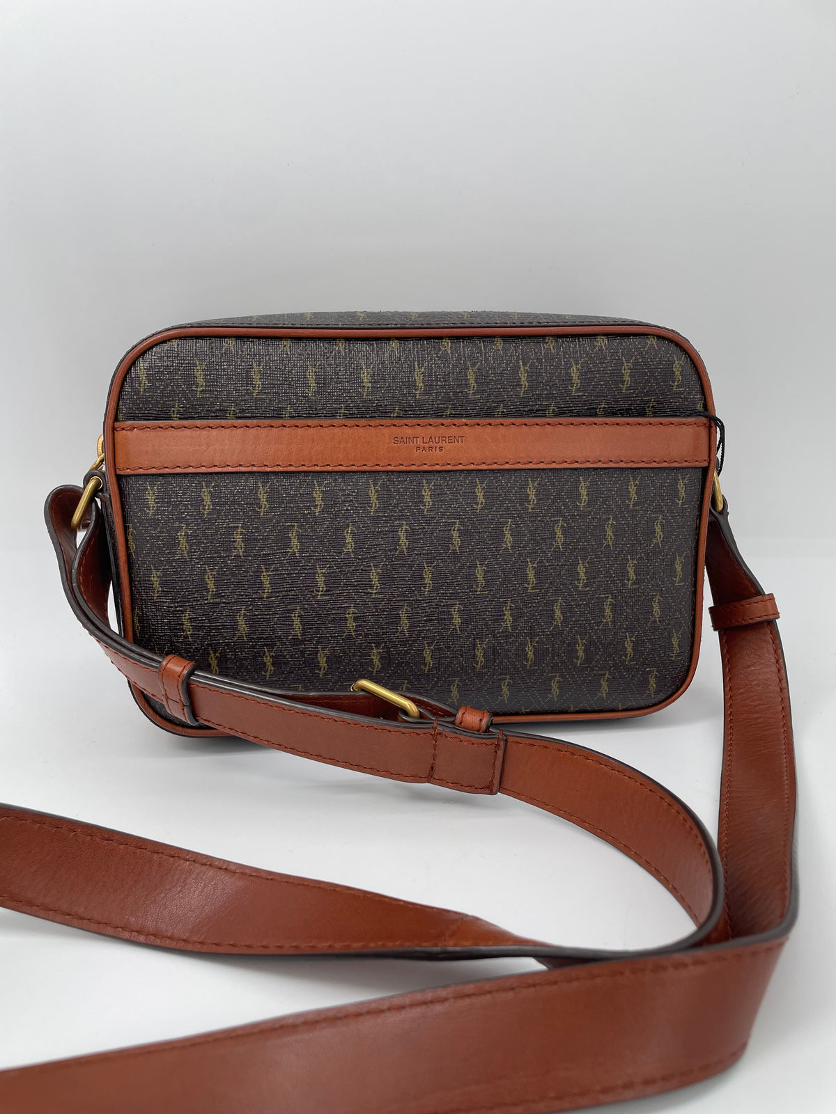 Preloved Saint Laurent Le Monogramme Camera Bag