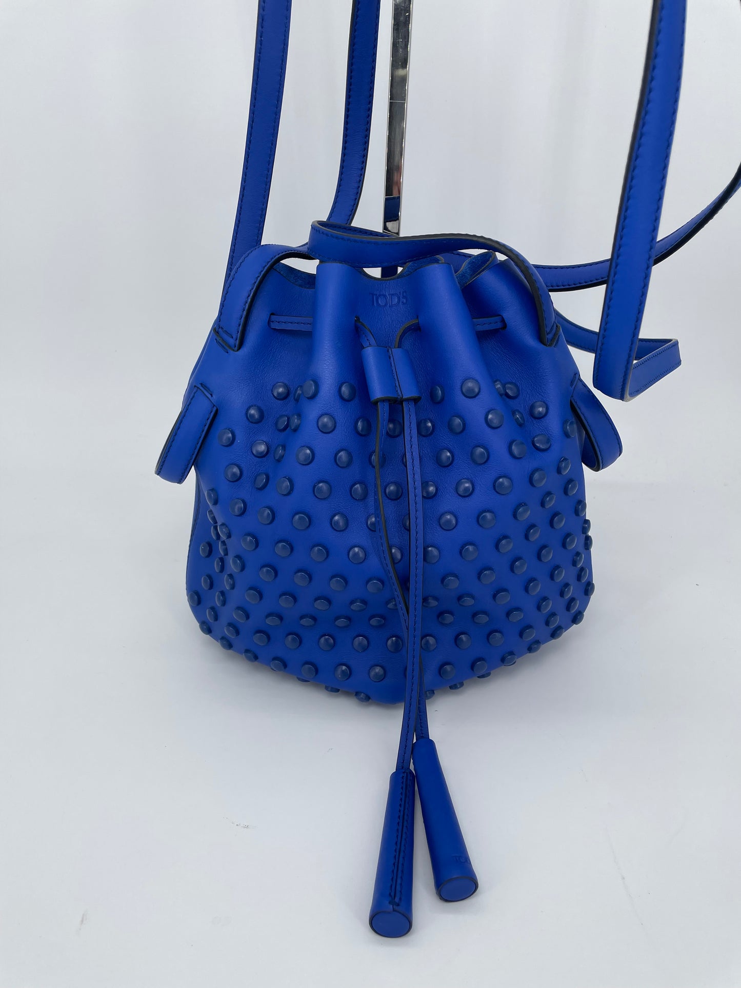 Preloved Tod’s Gommino Bucket Bag