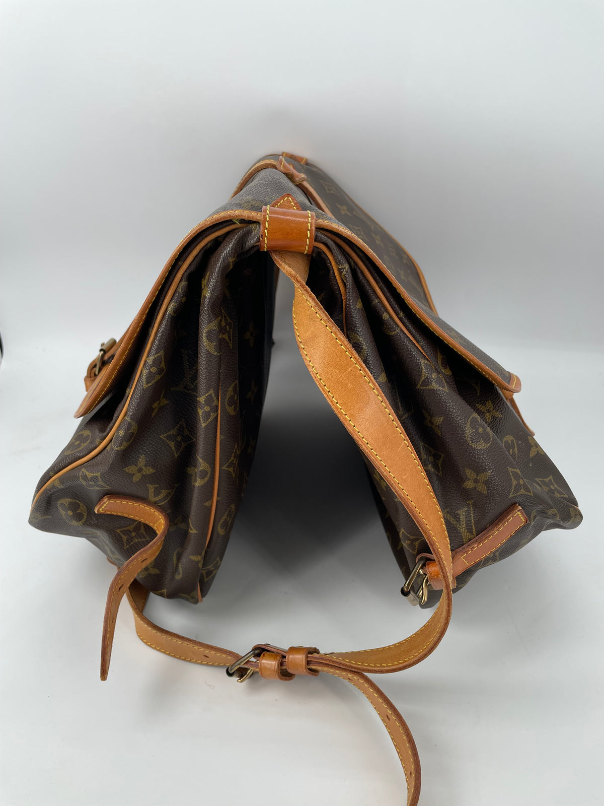 Preloved Vintage Louis Vuitton Saumur 35 Messenger Bag, large
