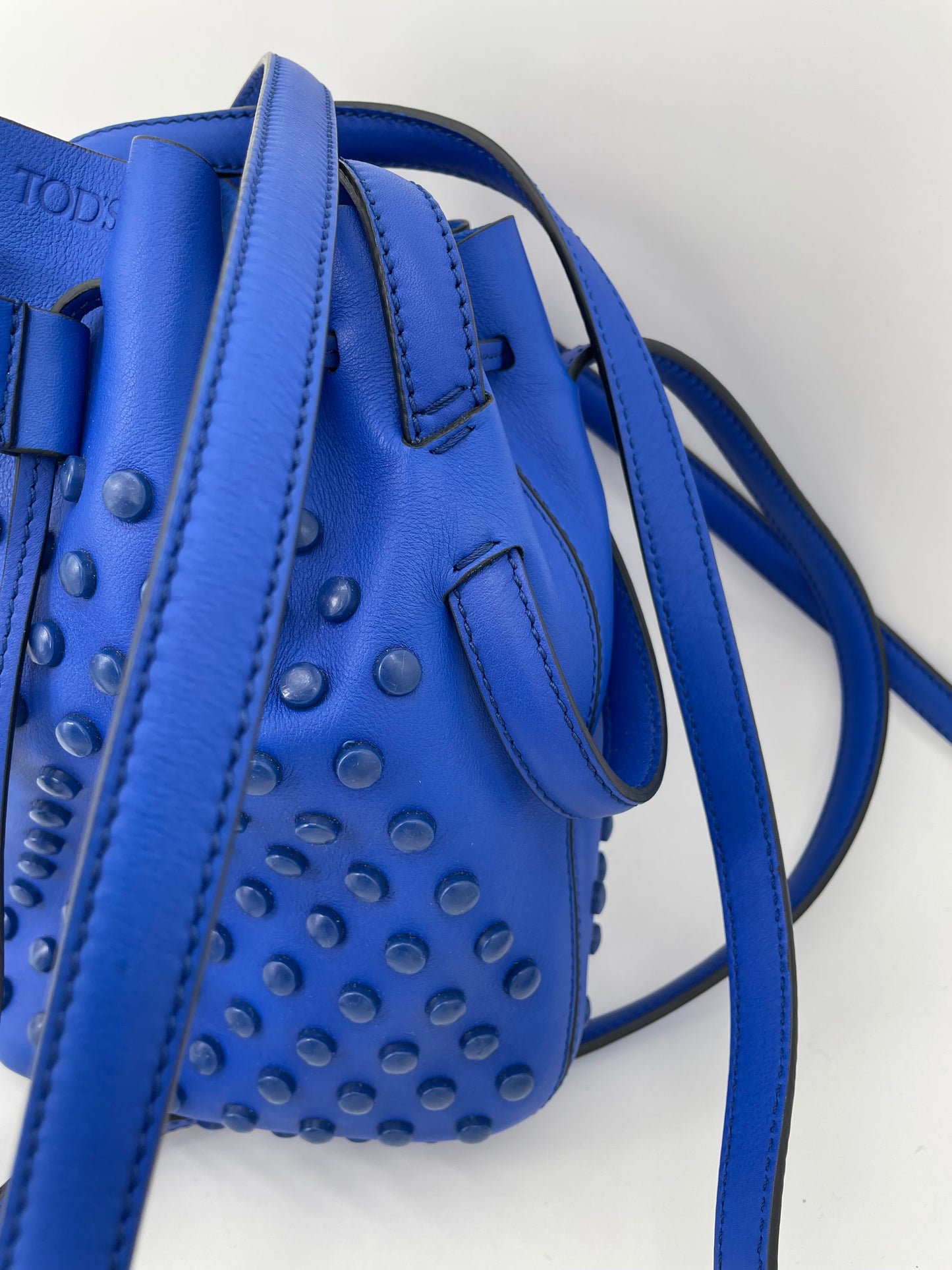 Preloved Tod’s Gommino Bucket Bag
