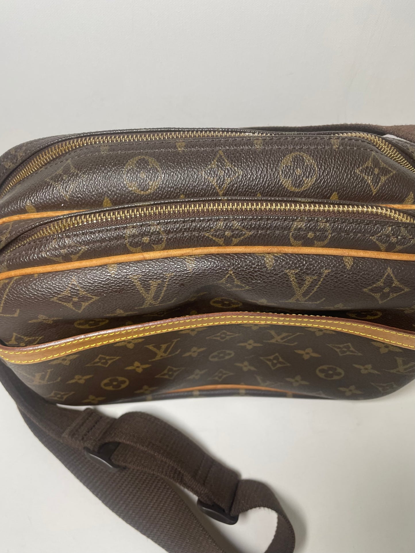 Preloved,  Louis Vuitton Reporter Shoulder Bag, PM