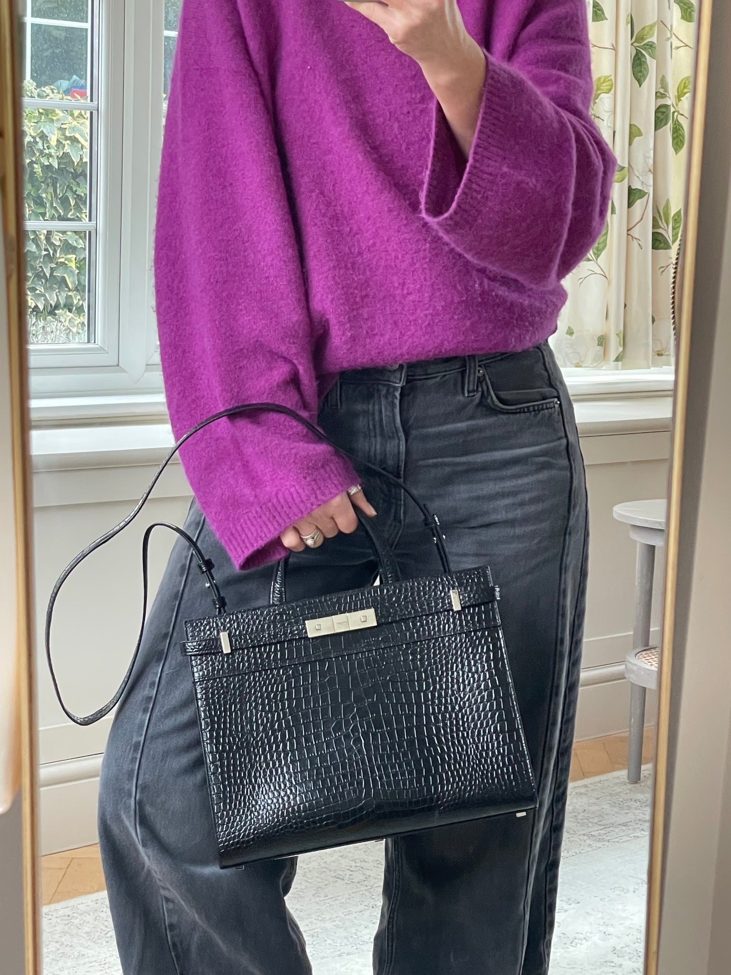 Preloved Saint Laurent Manhattan Tote Bag with Long Strap