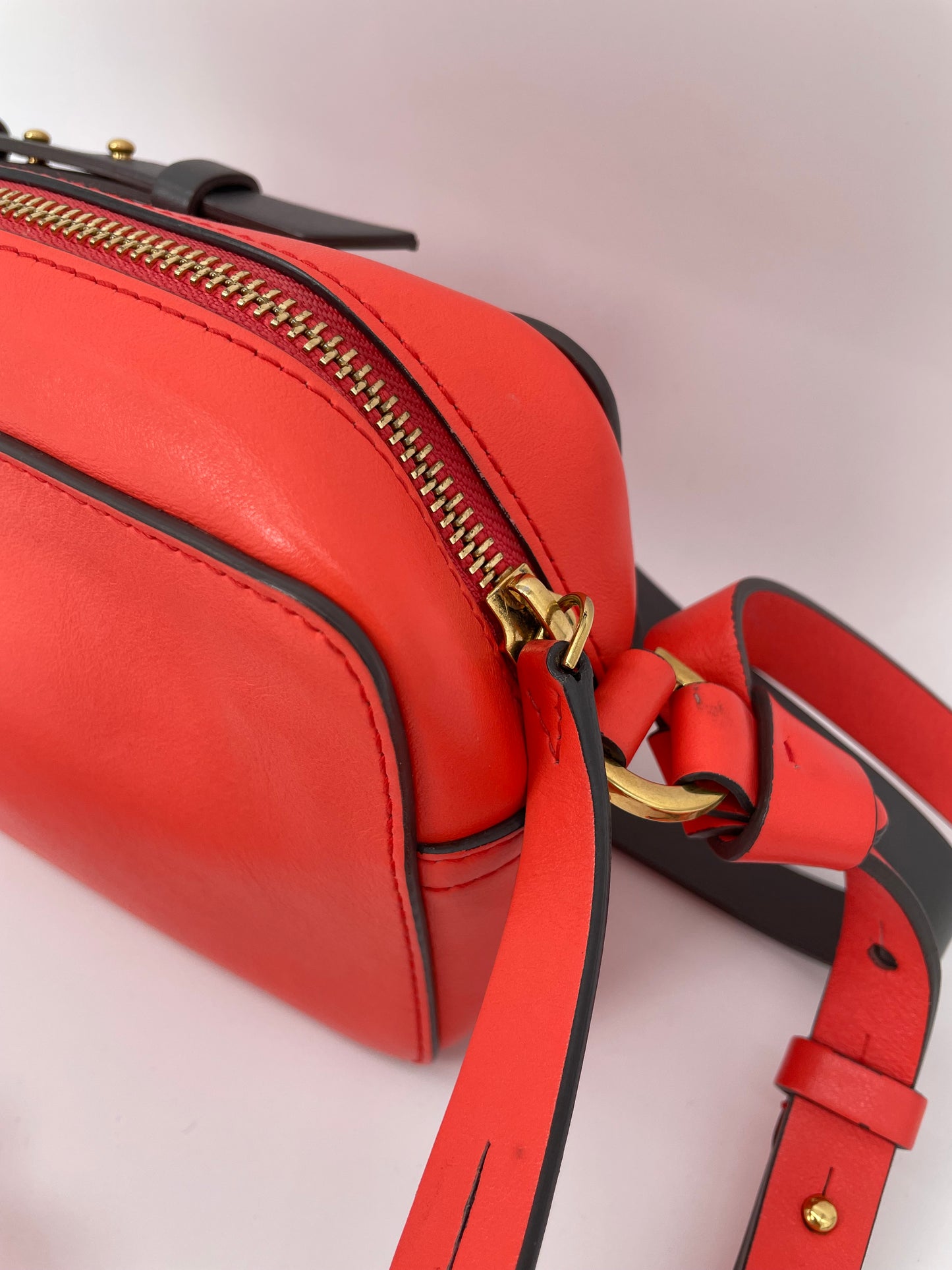 Preloved Anya Hindmarch Circle Camera Crossbody Bag