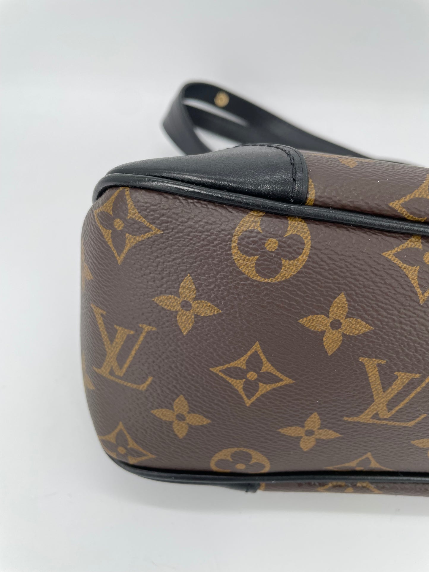 Preloved Louis Vuitton Boulogne NM PM Shoulder Bag