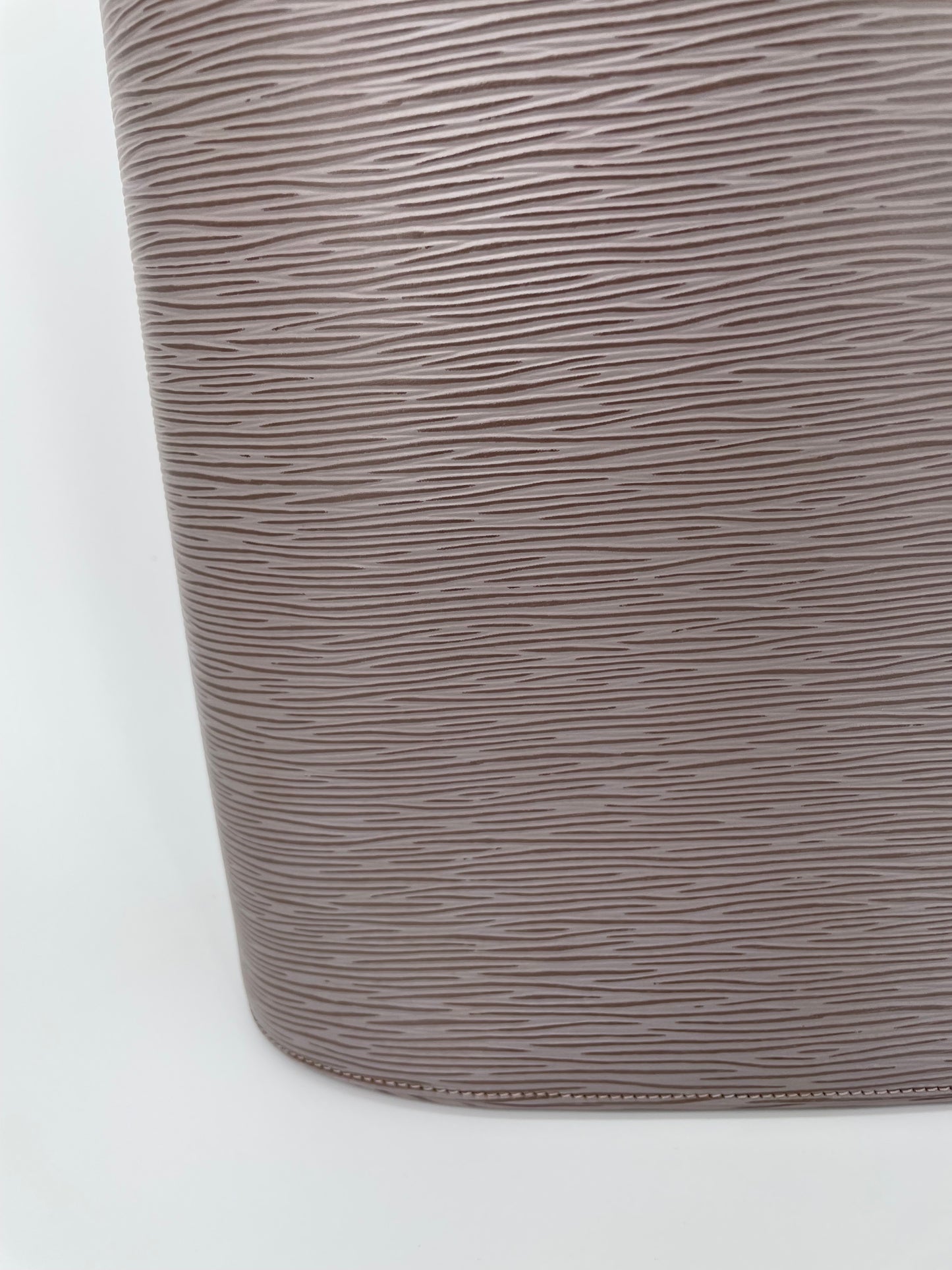 Preloved Vintage Louis Vuitton Epi Leather  Verseau Bucket Bag