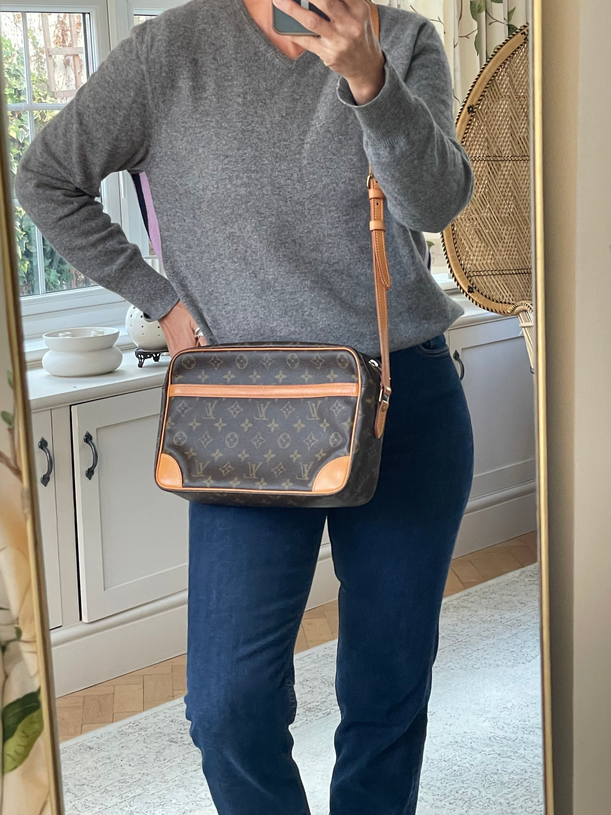 Preloved Vintage Louis Vuitton Canvas Trocadero 30 Bag