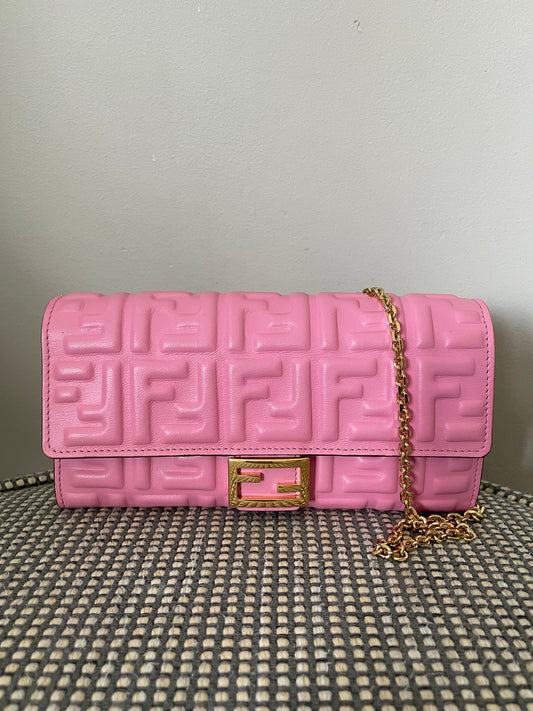 Preloved Fendi FF Embossed Continental Chain Wallet