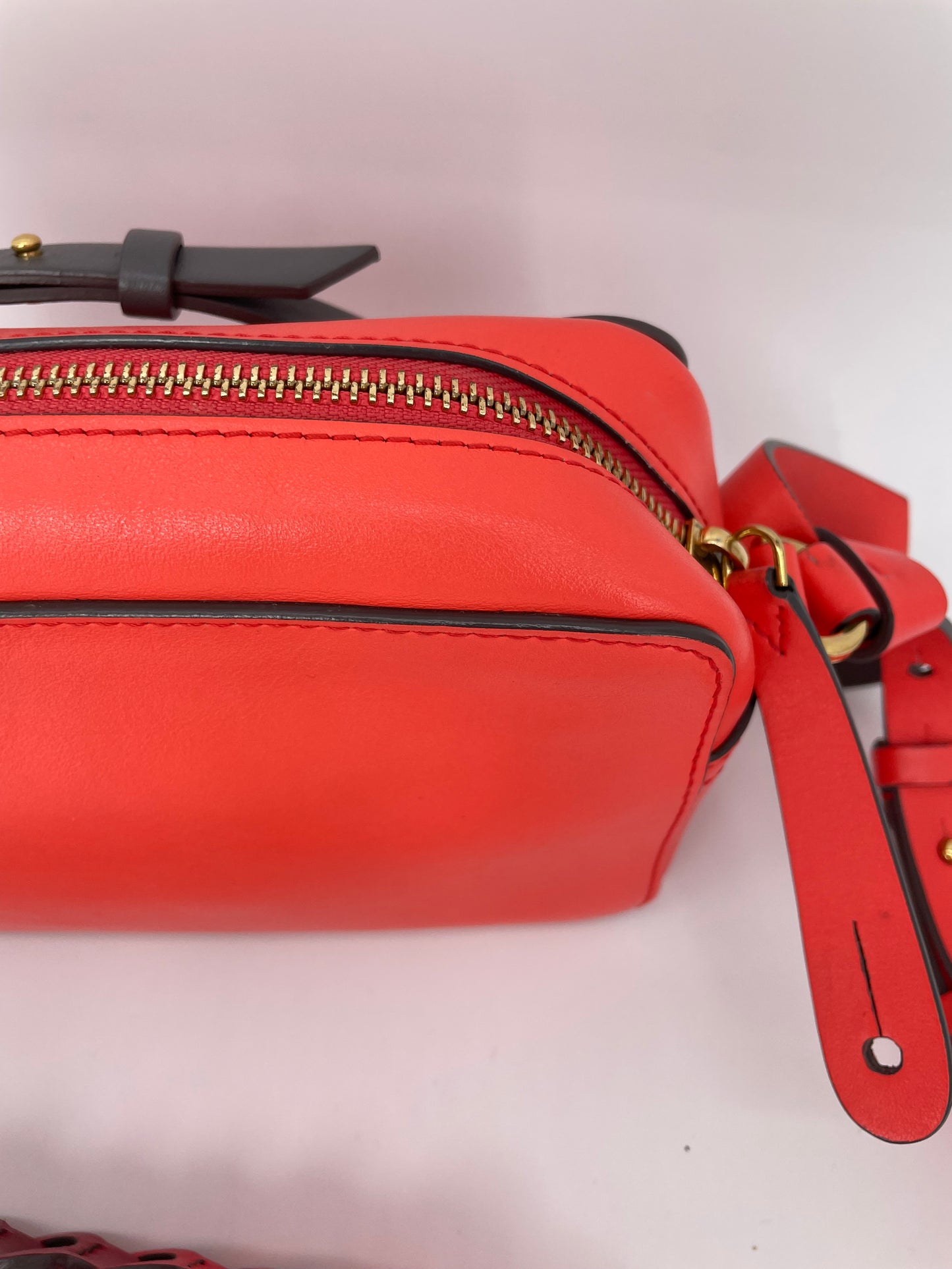 Preloved Anya Hindmarch Circle Camera Crossbody Bag