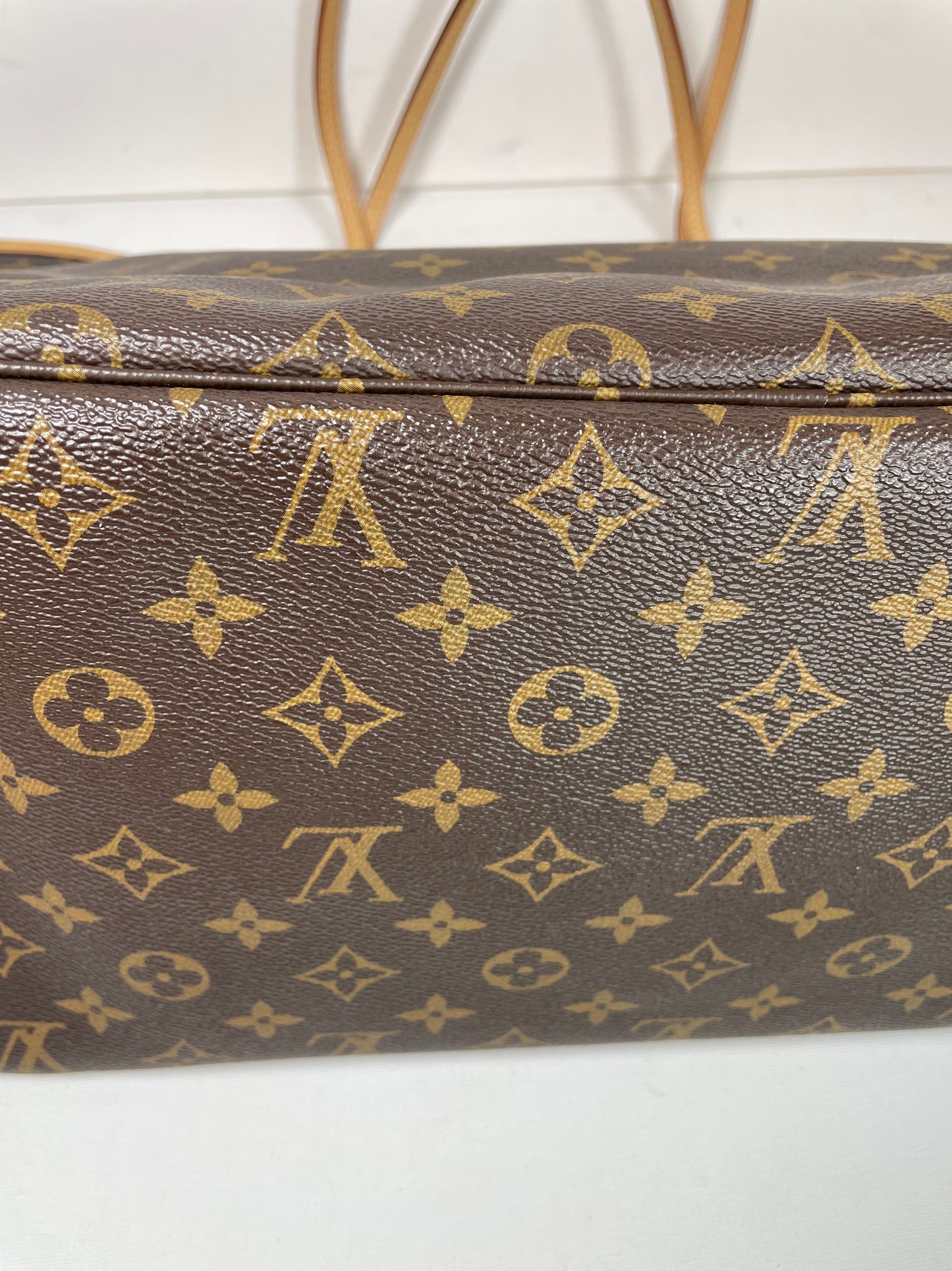 Louis Vuitton Neverfull Shopping Tote Bag, GM