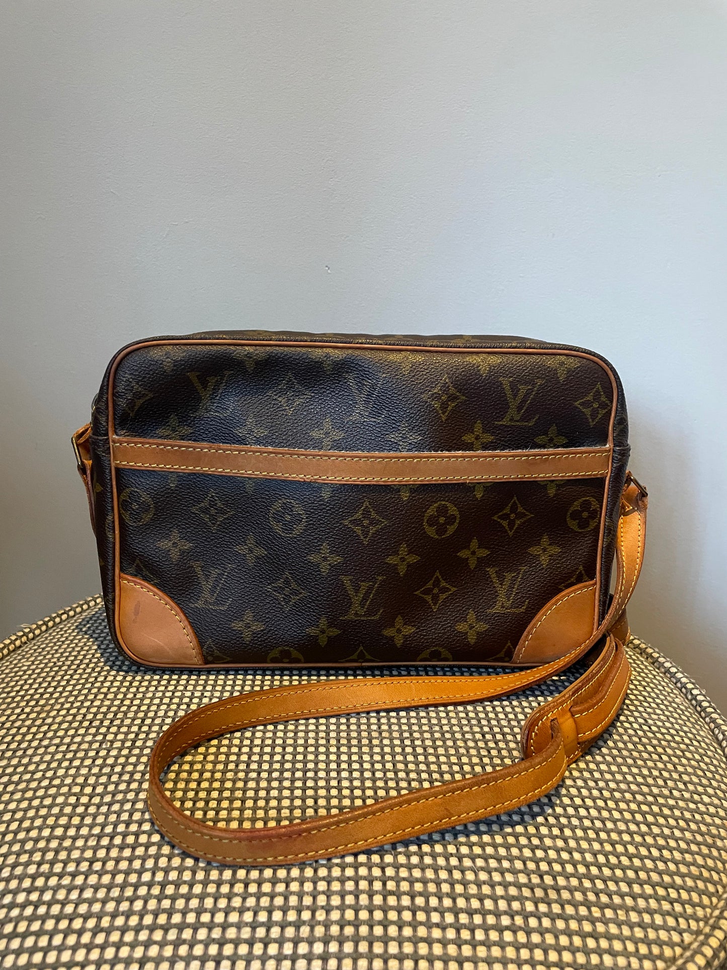 Preloved Vintage Louis Vuitton Canvas Trocadero Bag