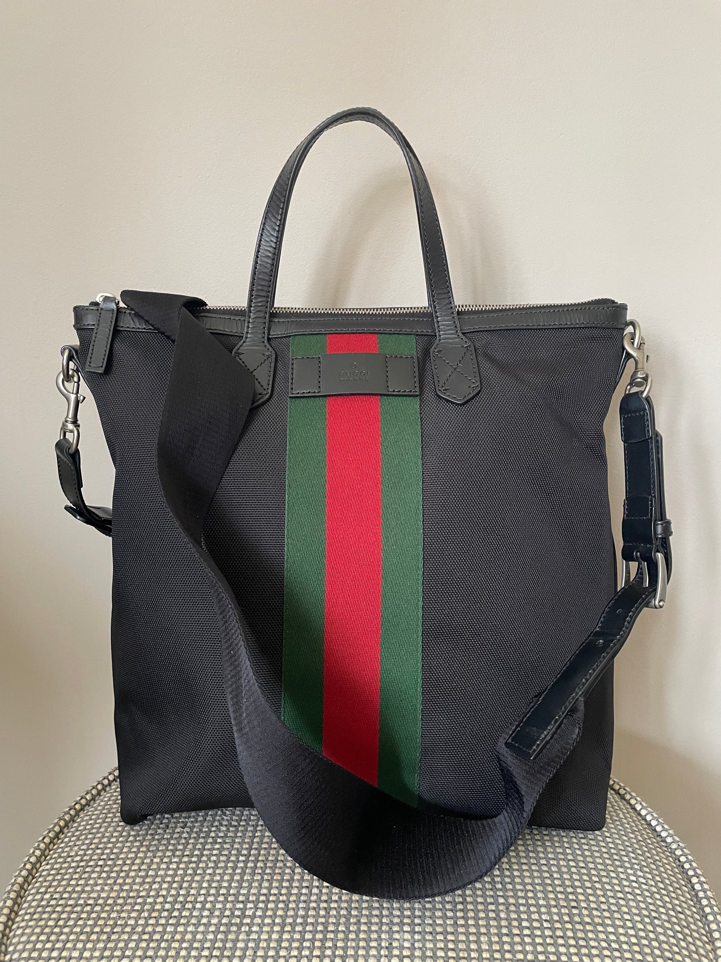 Preloved Gucci Techno Canvas Web Top Handle Messenger Shoulder Bag