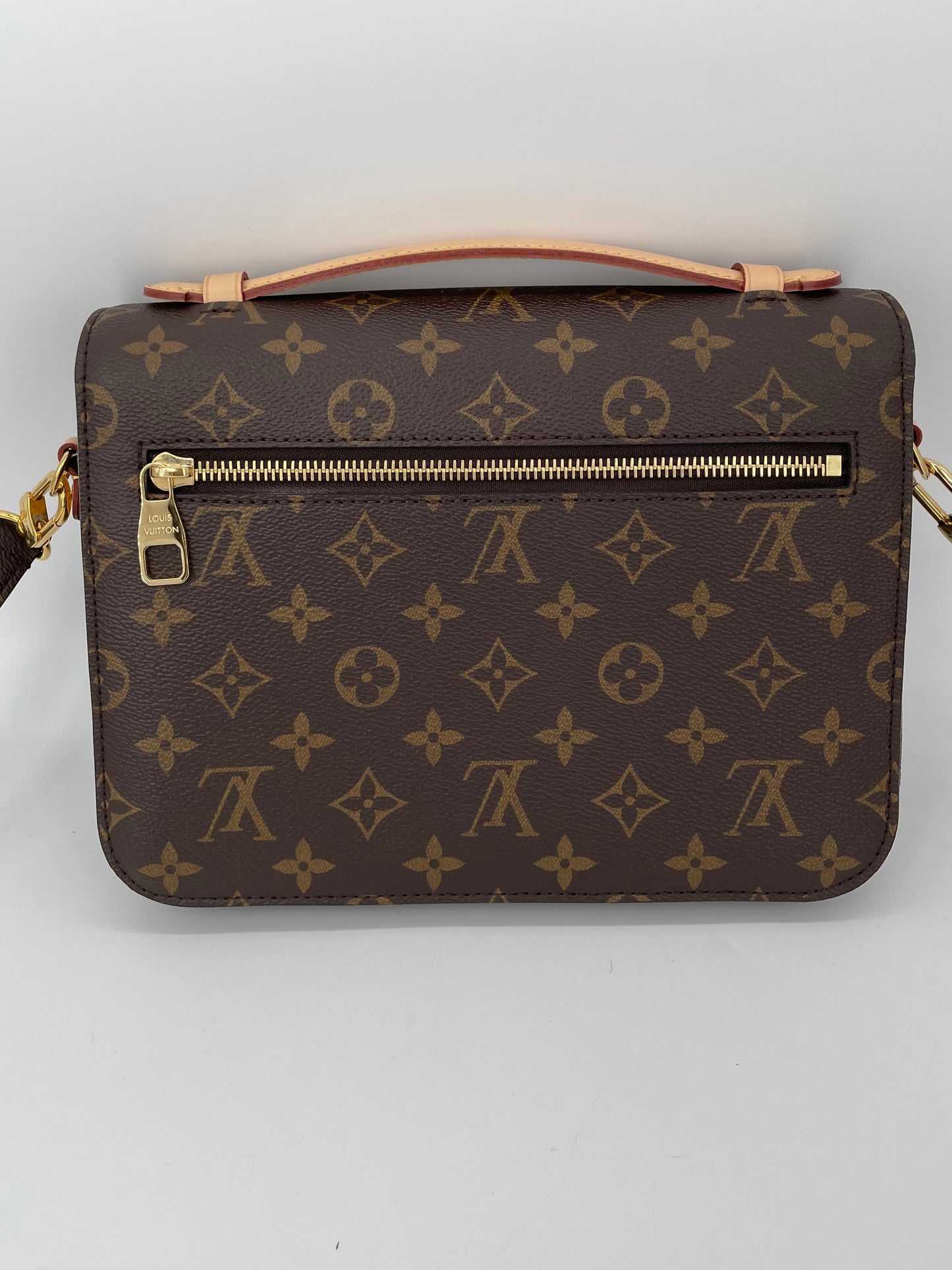 Preloved Louis Vuitton Pochette Metis Crossbody Bag