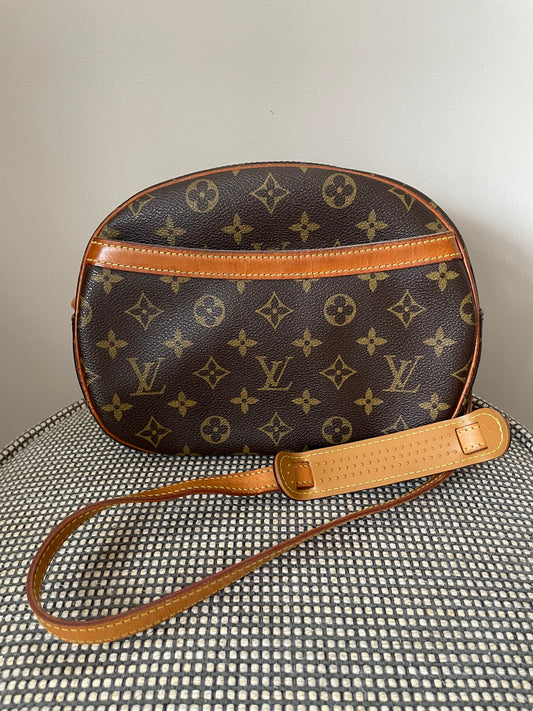 Preloved Louis Vuitton Blois Camera Bag