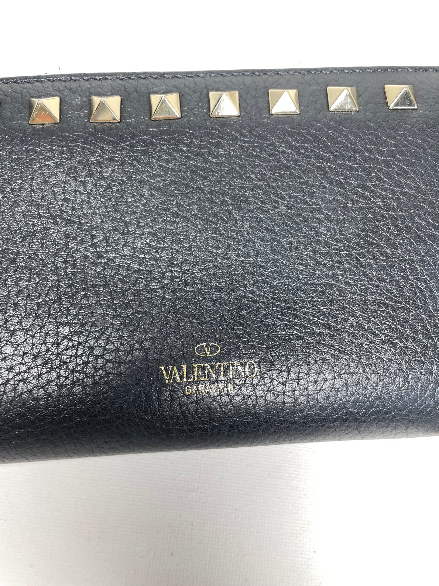 Preloved Valentino Garavani Rockstud Long Wallet