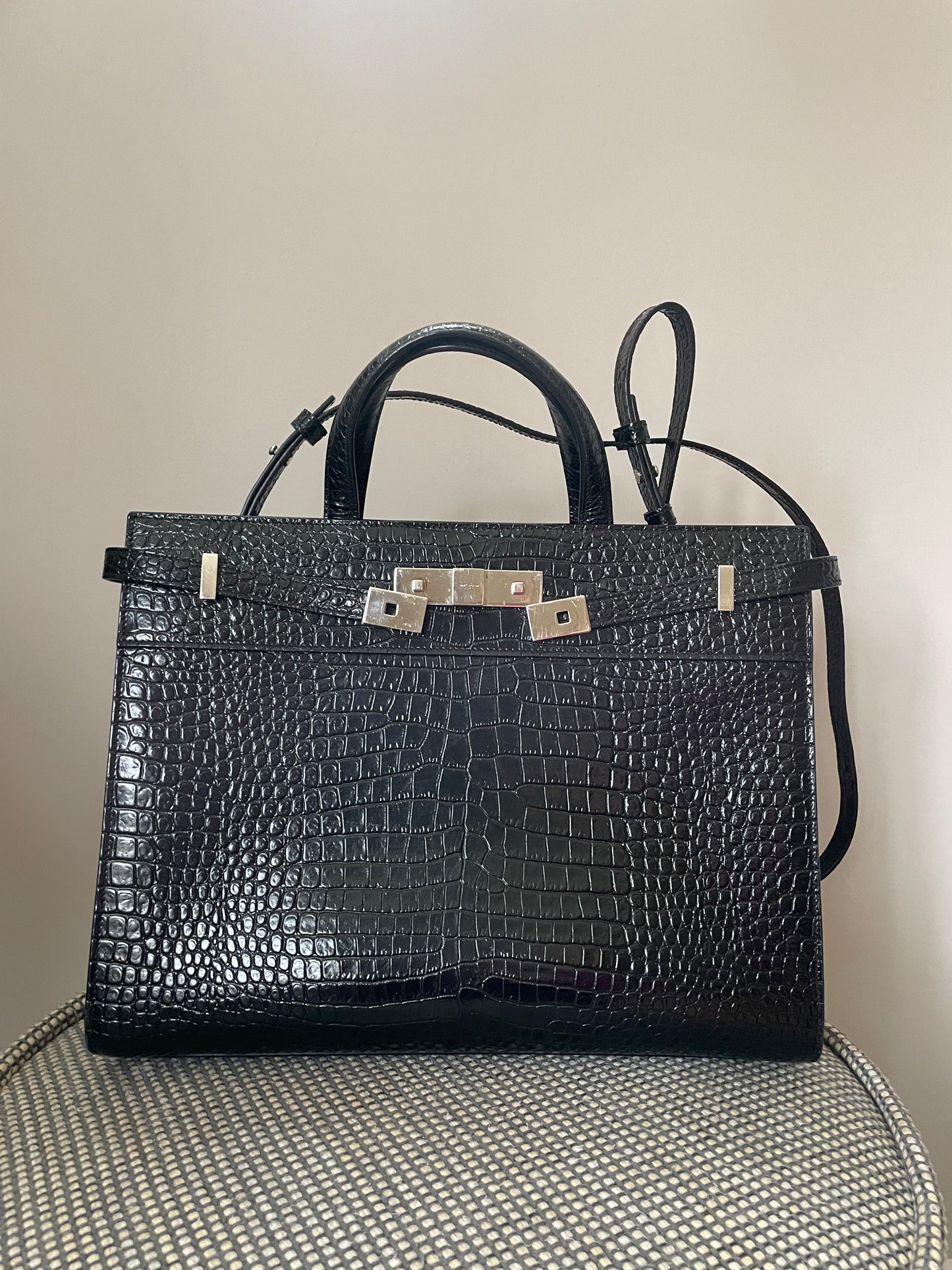 Preloved Saint Laurent Manhattan Tote Bag with Long Strap