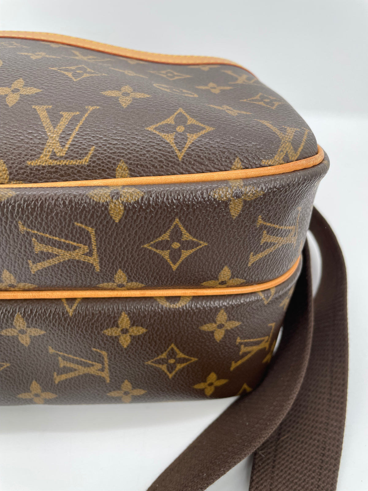 Preloved,  Louis Vuitton Reporter Shoulder Bag, PM