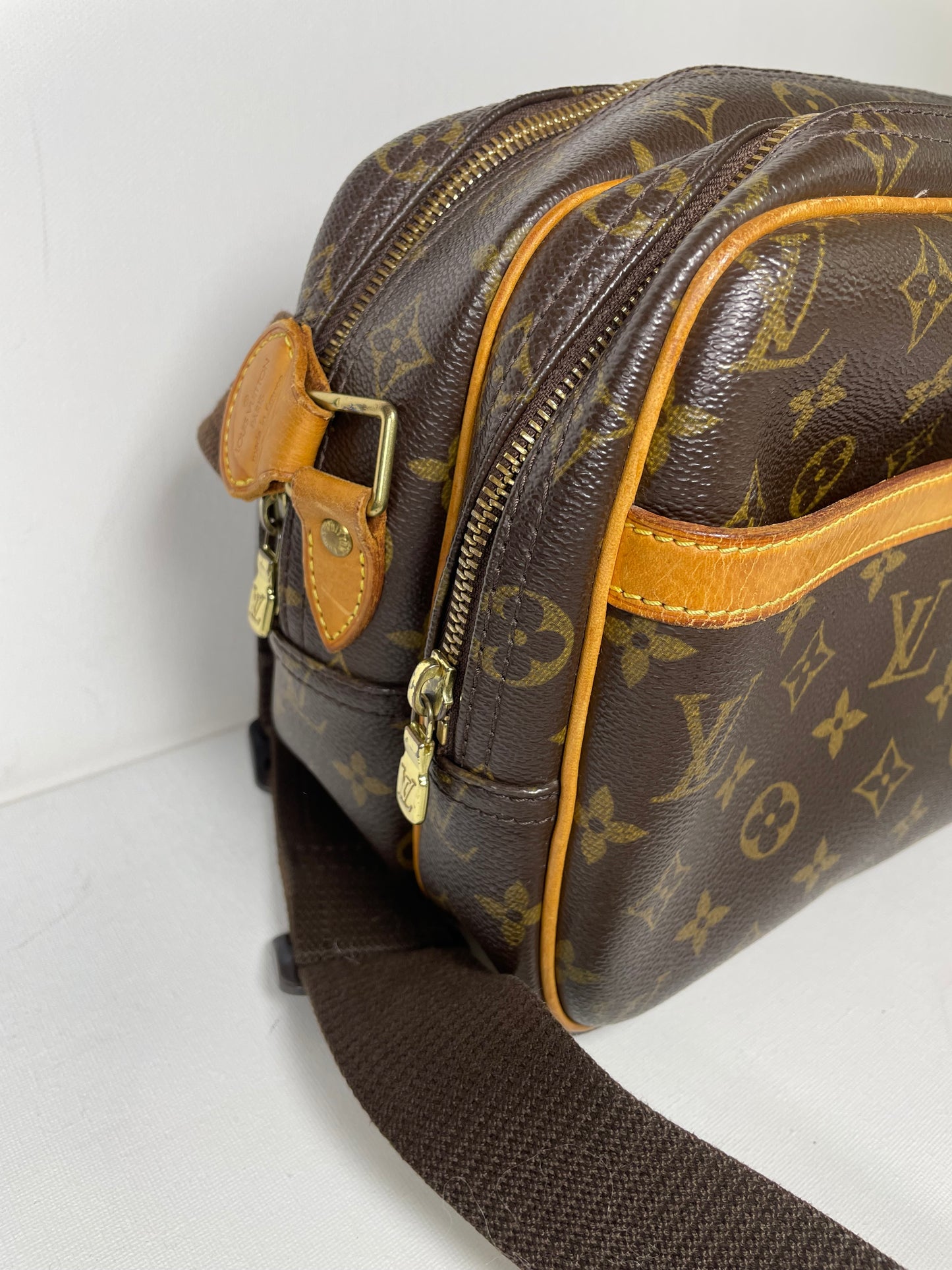 Preloved, Vintage Louis Vuitton Reporter Shoulder Bag, PM
