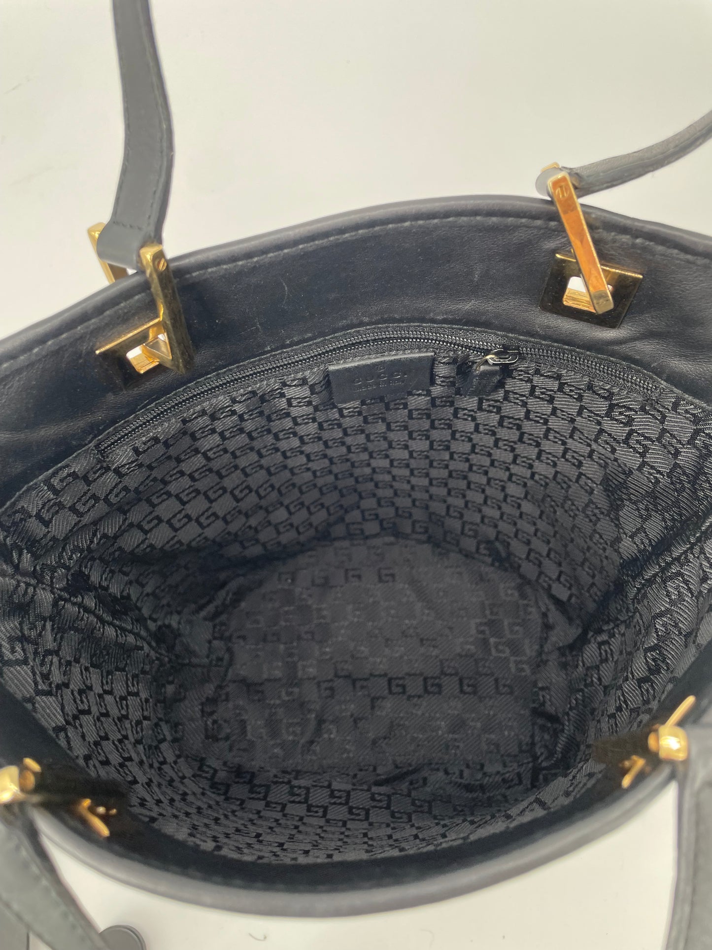 Preloved Gucci Quilted Bucket Top Handle Tote Bag, Small